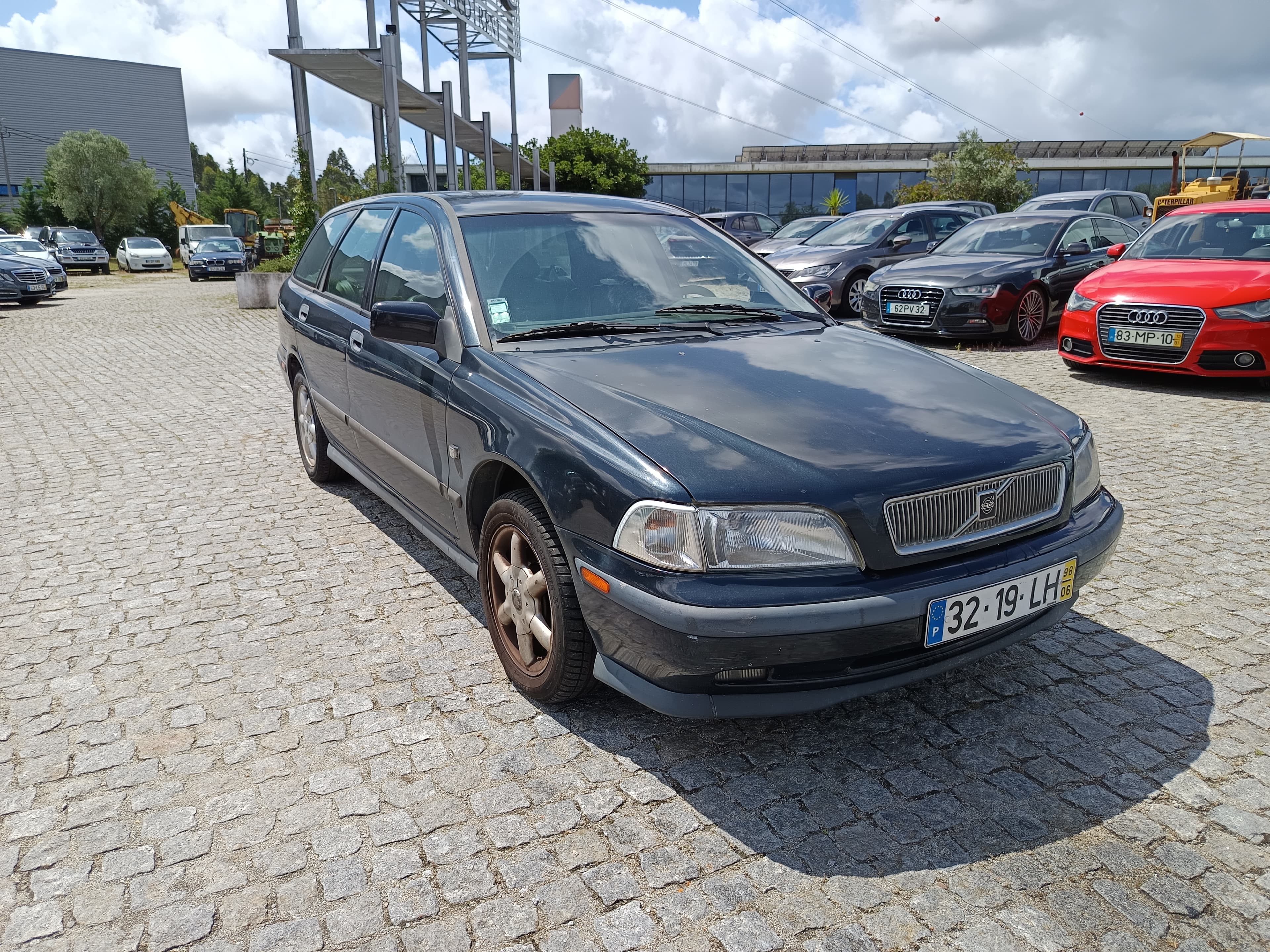 Volvo V40 · Ano 1998