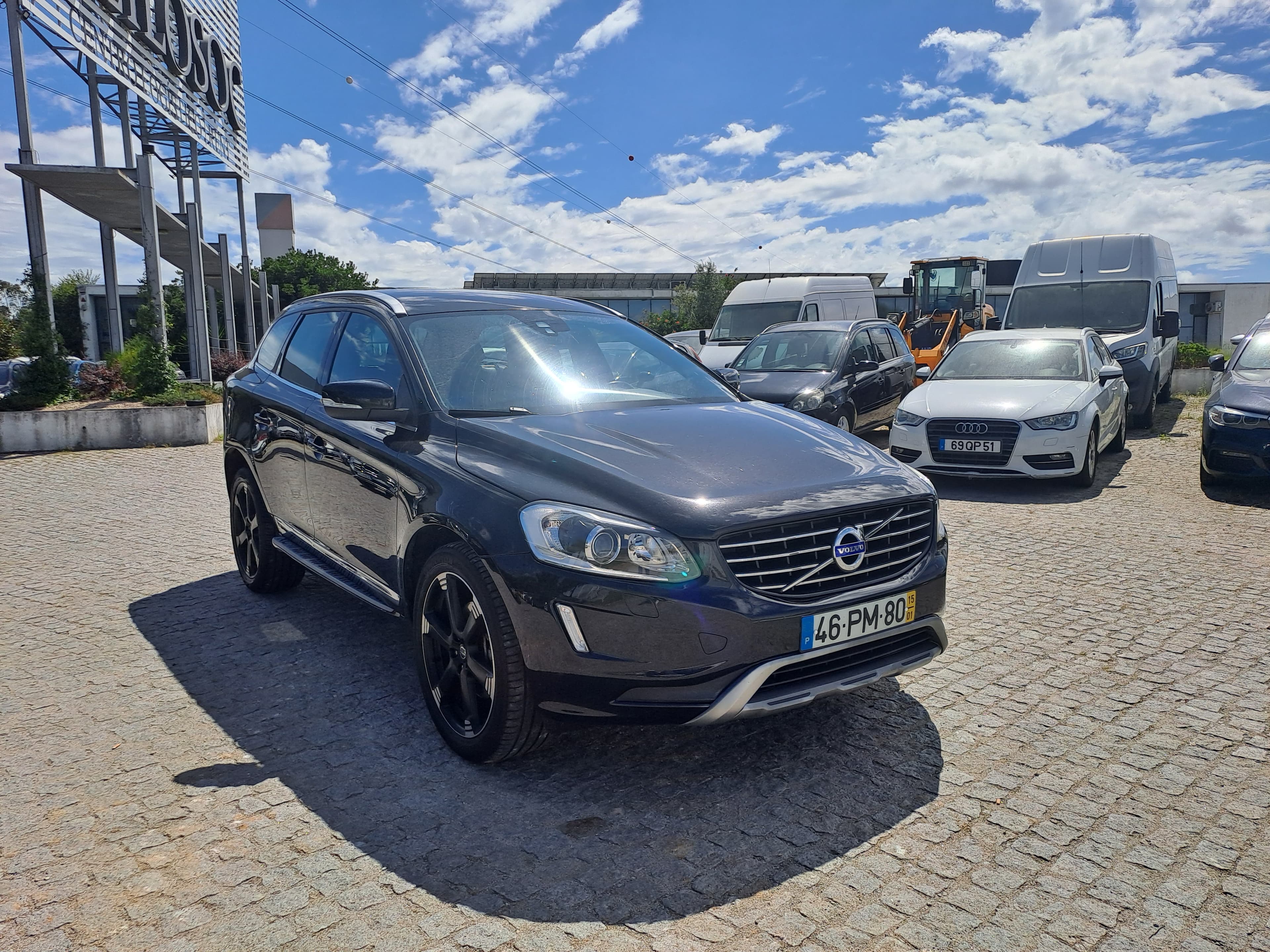 Volvo XC60 · Ano 2015