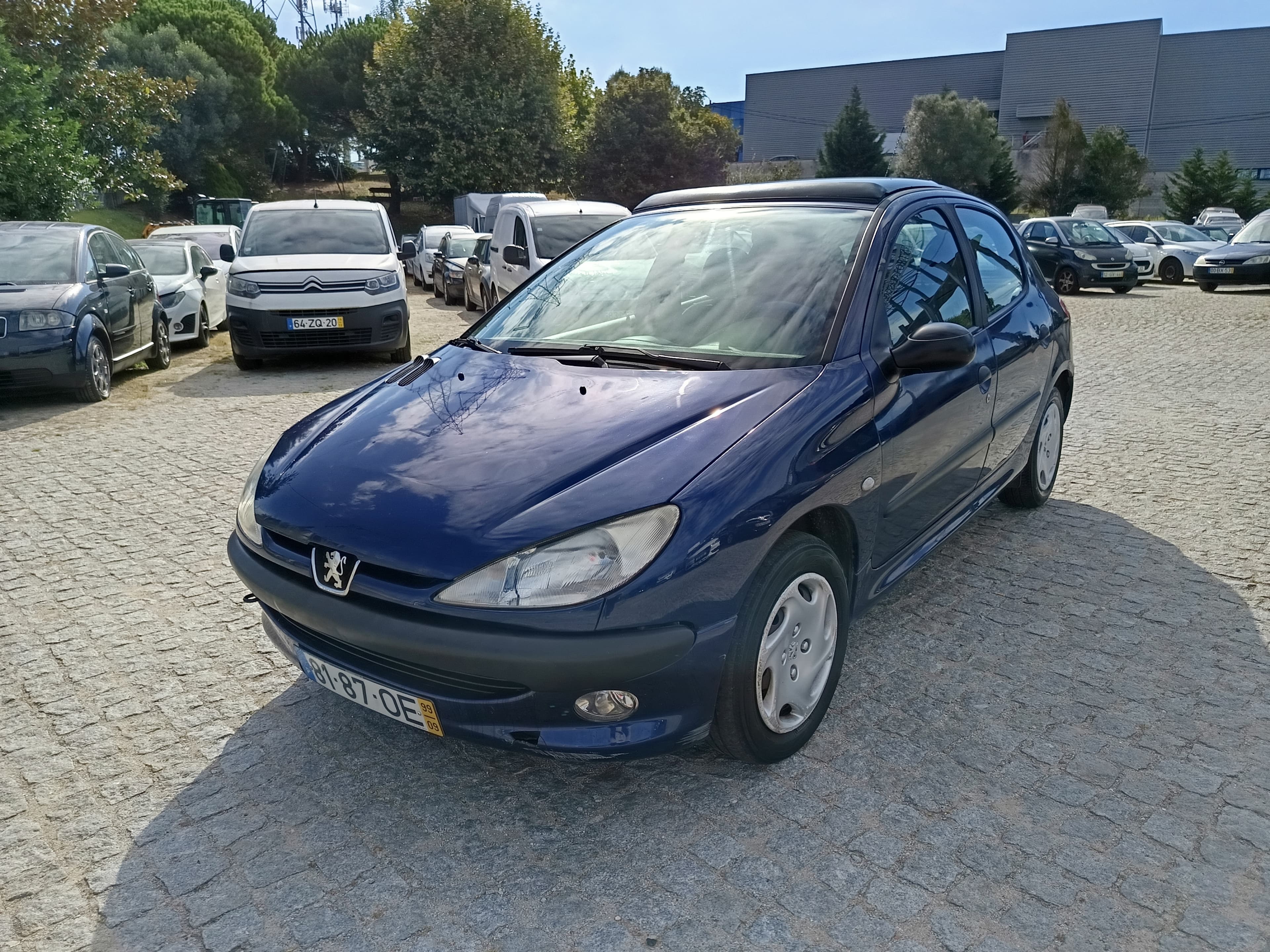 Peugeot 206 · Ano 1999