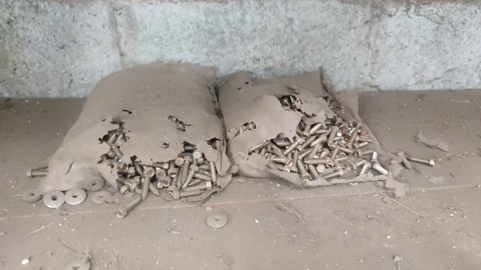 Parafusos de cobertura