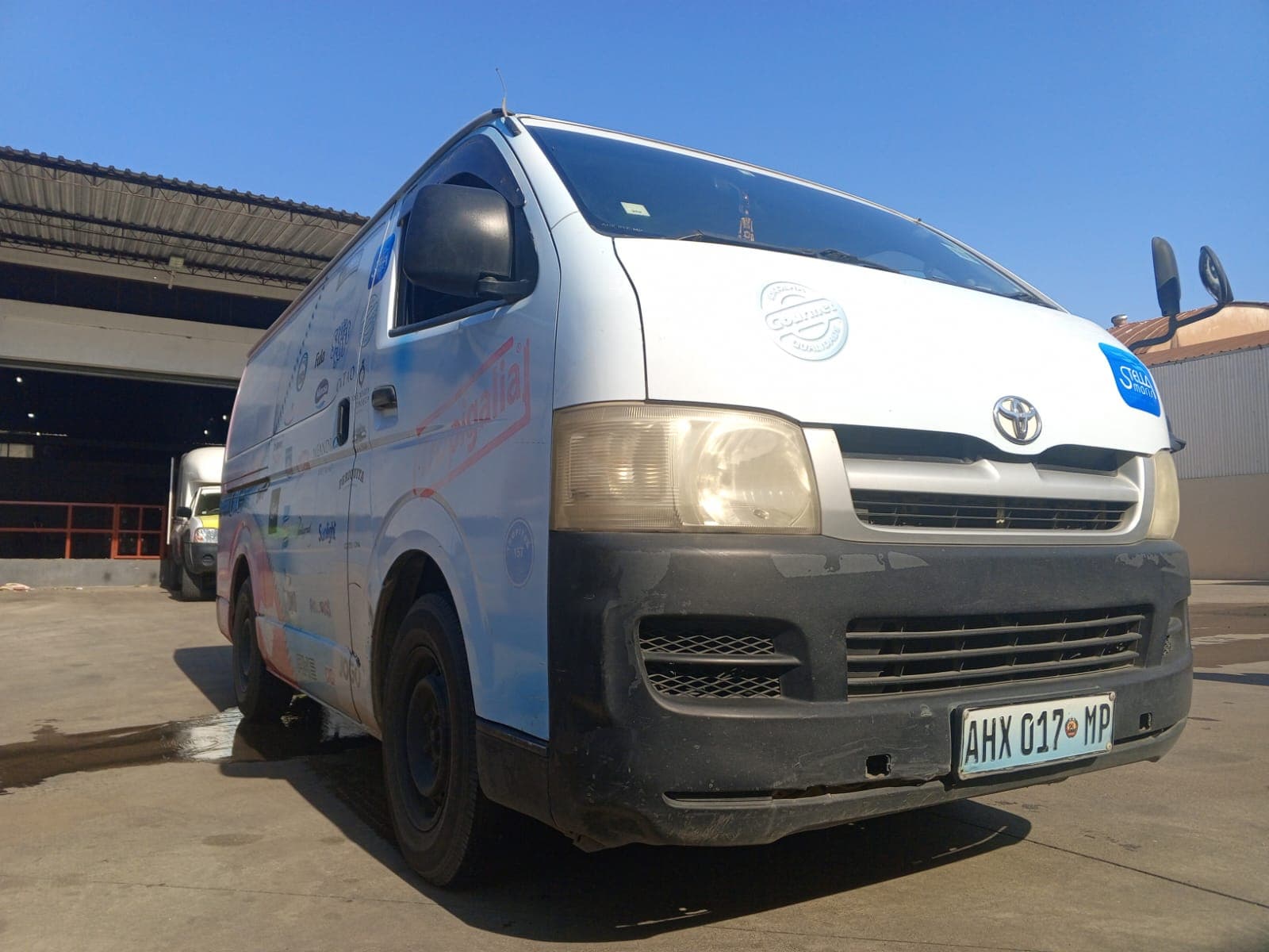 TOYOTA HIACE 2KD