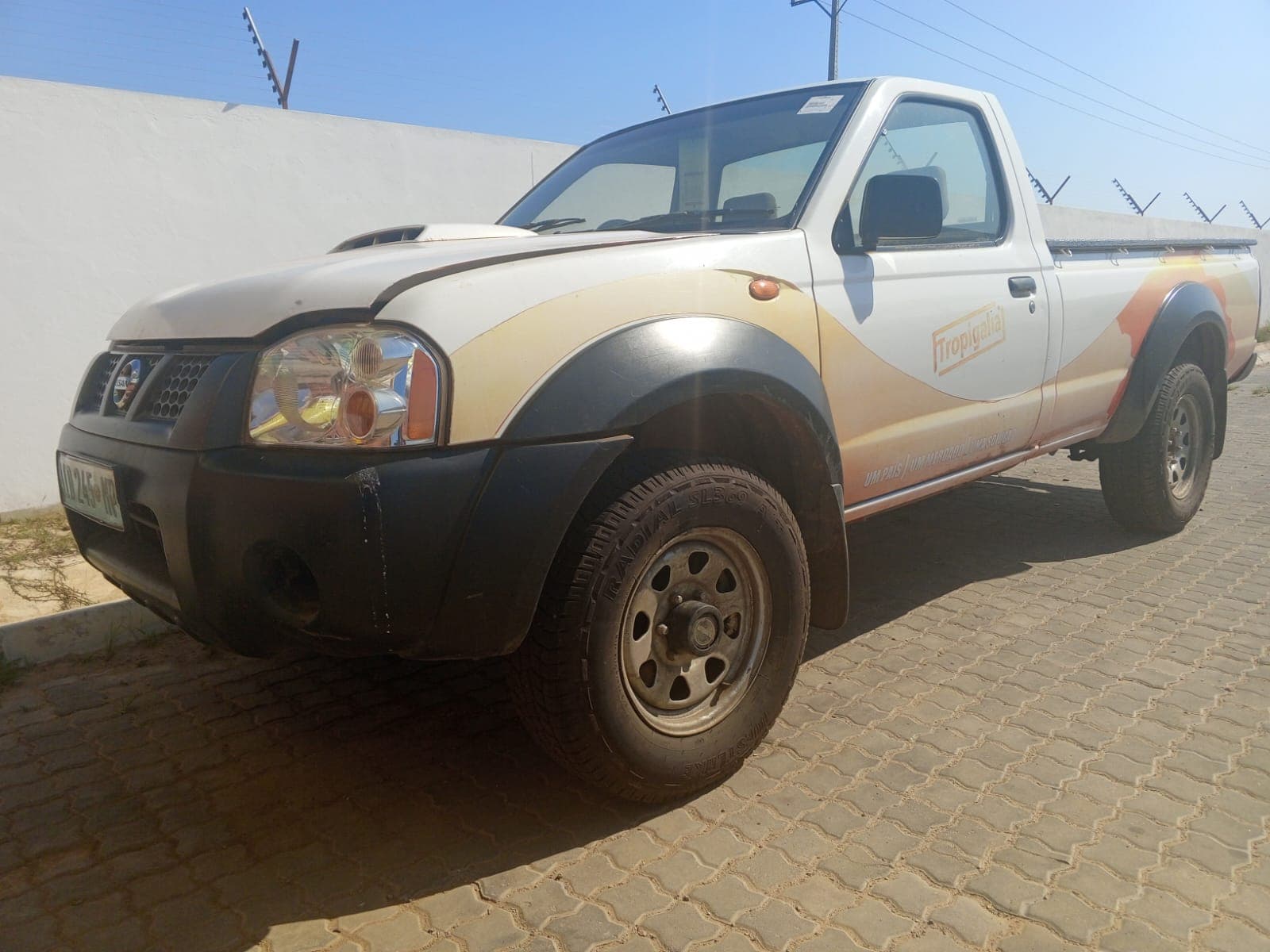 NISSAN HARDBODY