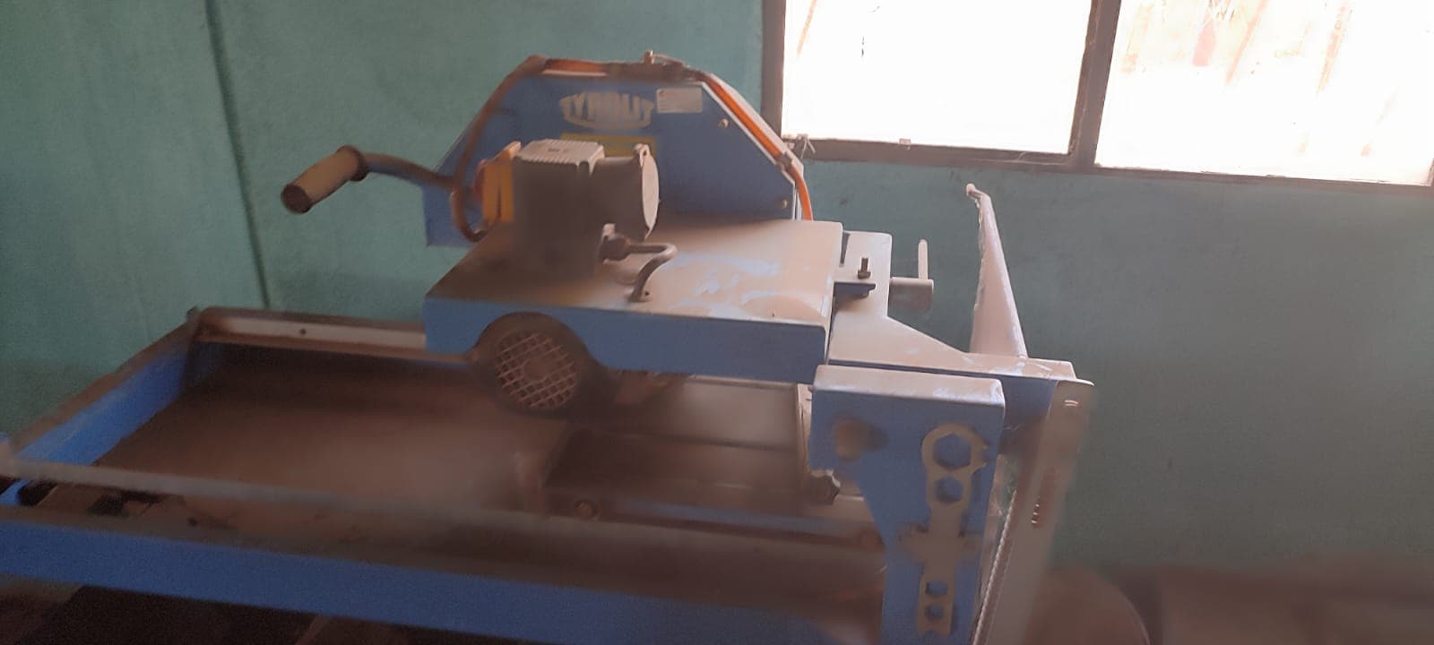 Máquina de corte de Tubos