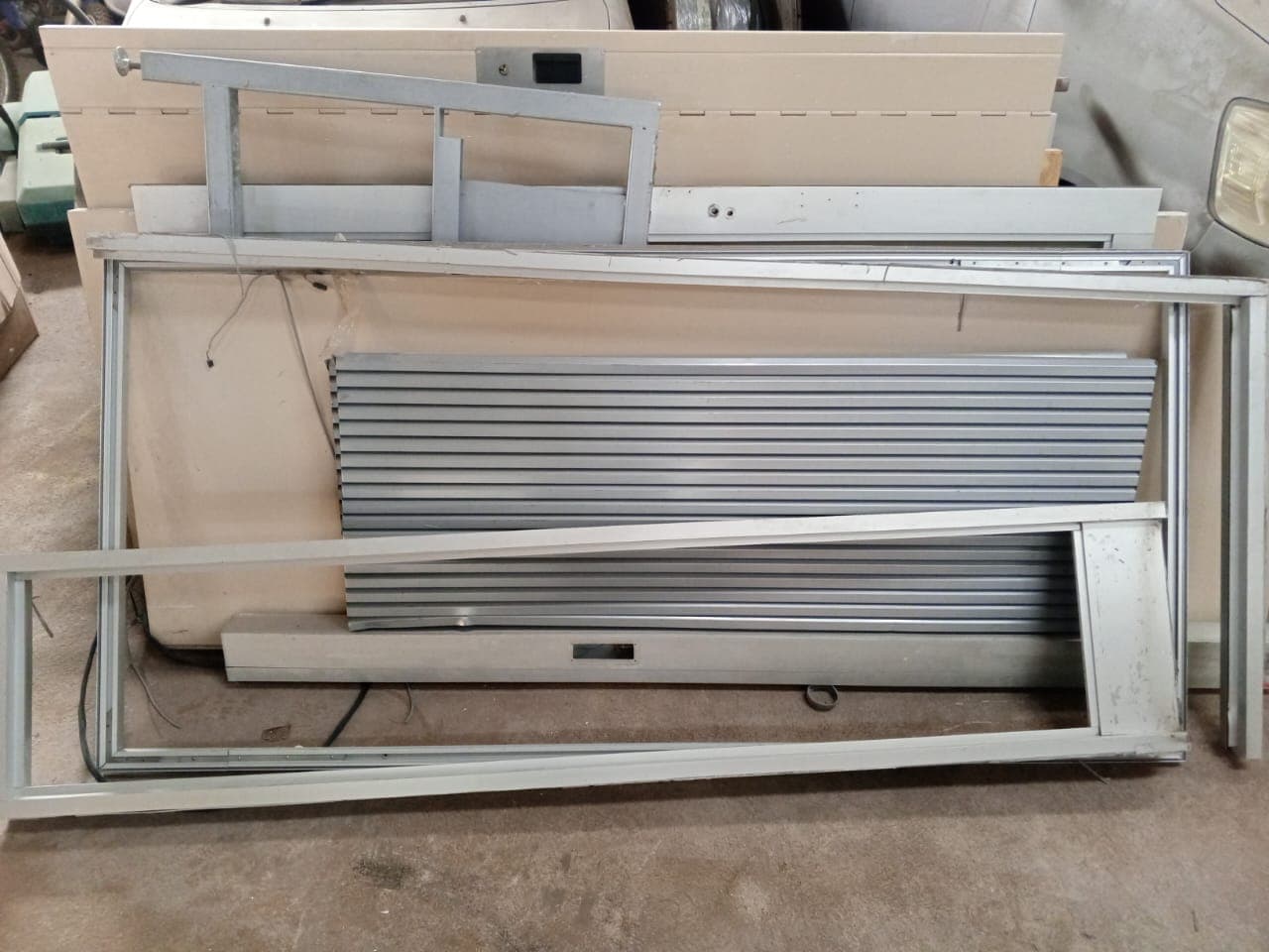 Portas metálicas