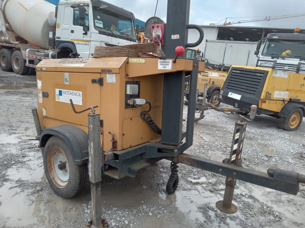 Tour d'éclairage GENERAC VT8