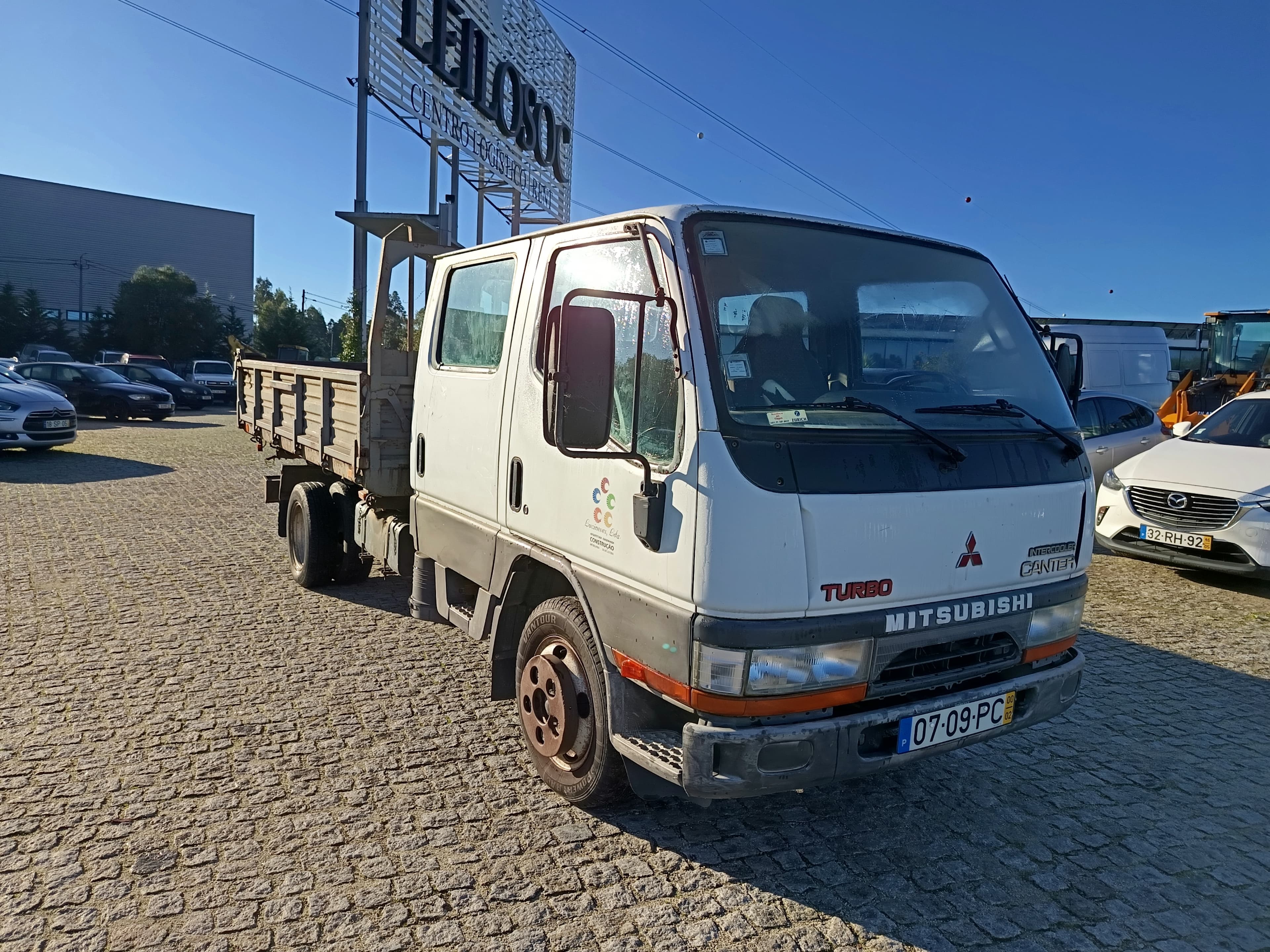 Mitsubishi Canter · Ano 2000