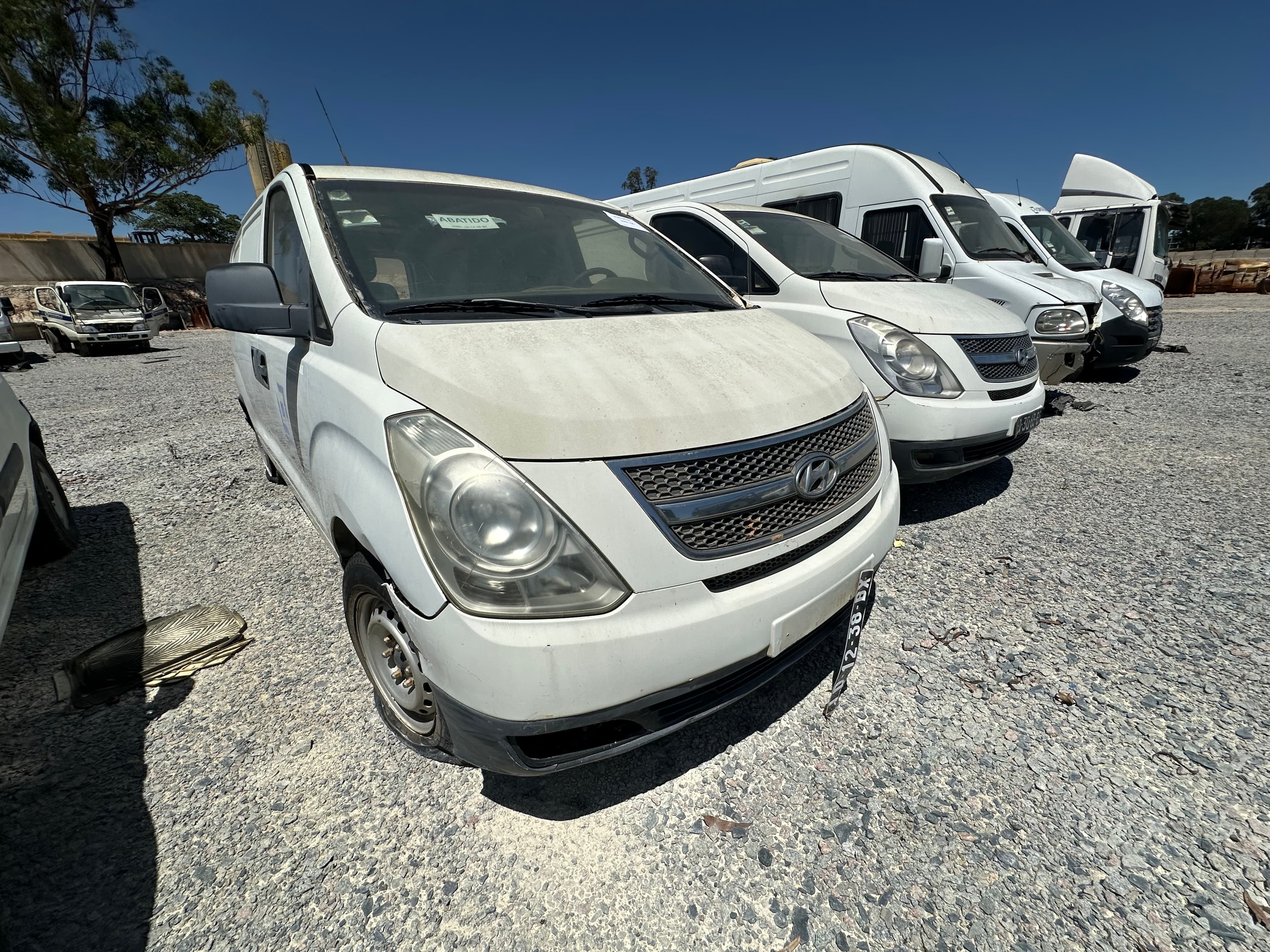 HYUNDAI H1