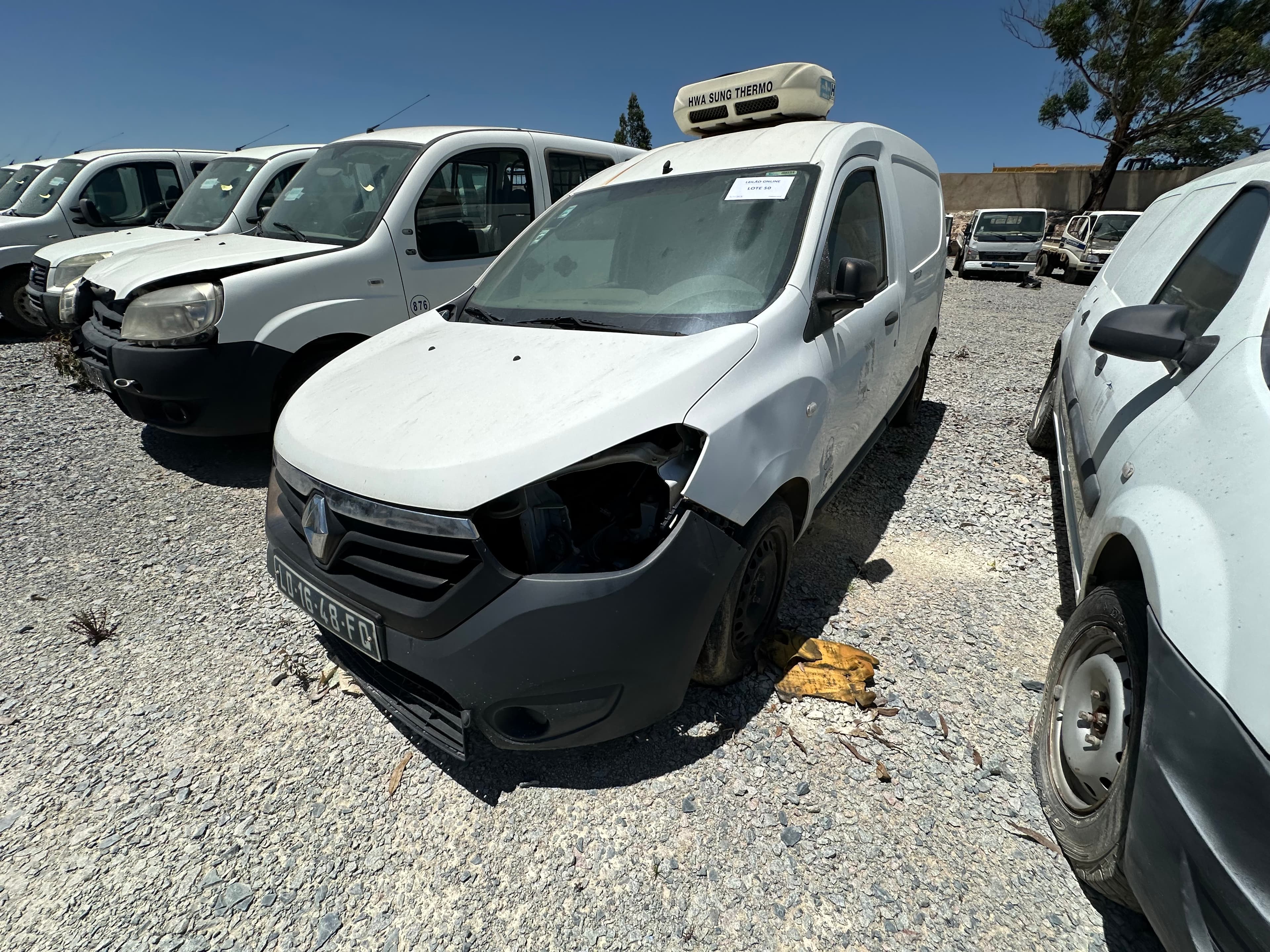 RENAULT DOKER VAN