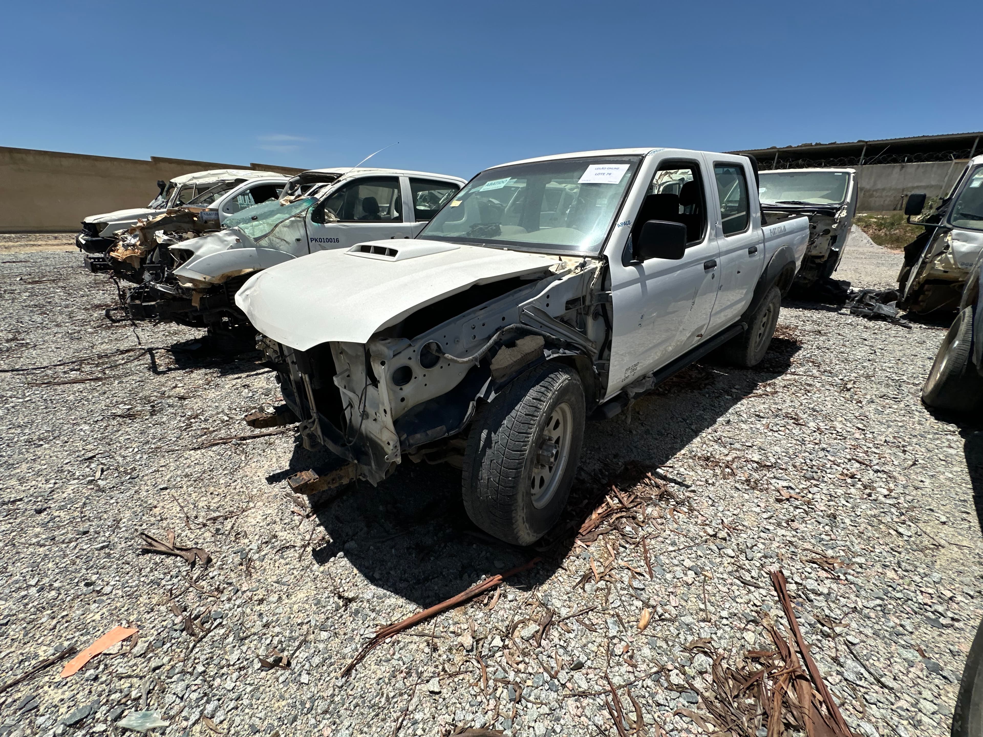 NISSAN HARDBODY 4WD DC