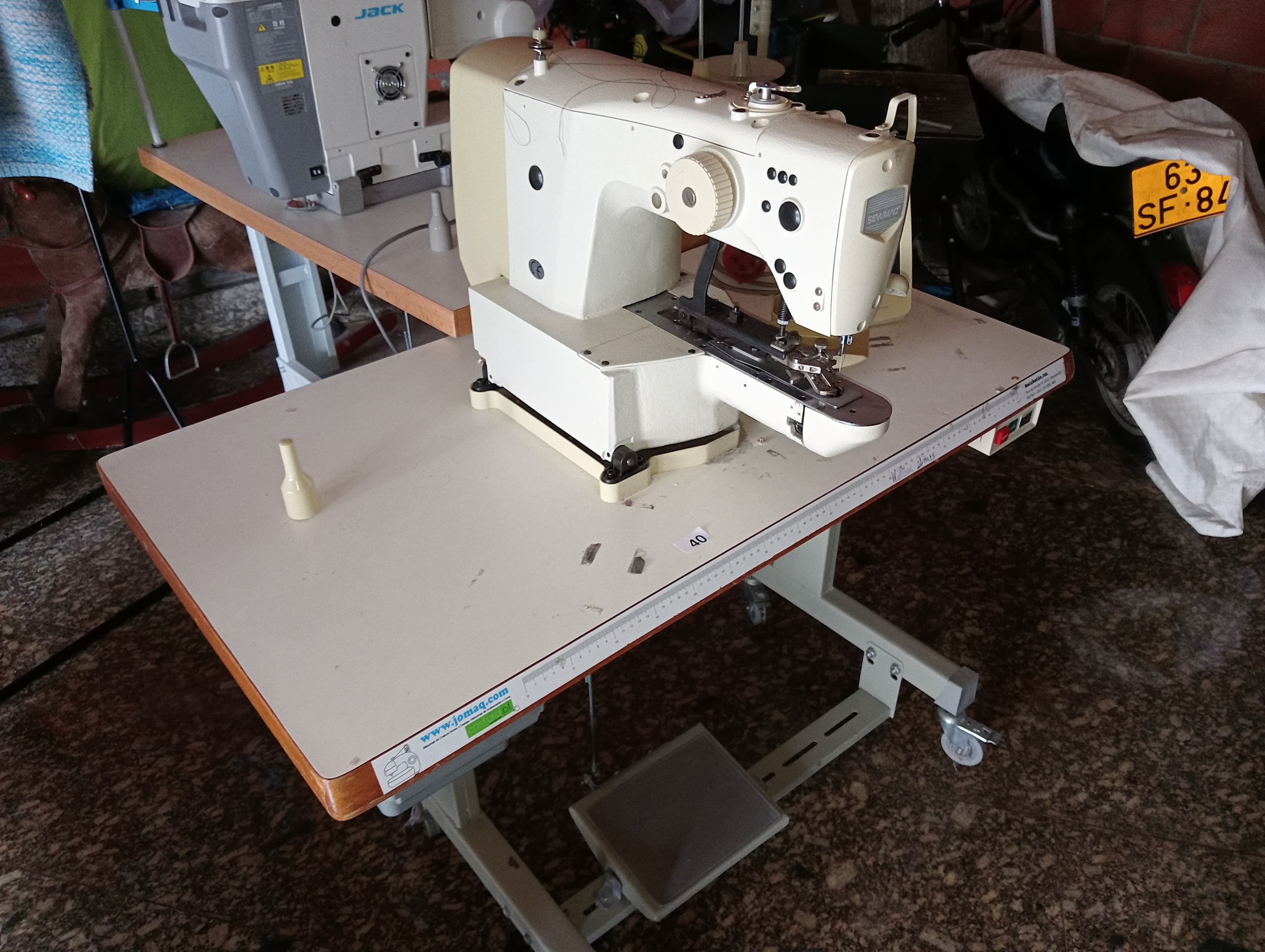 Máquina de pregar botões