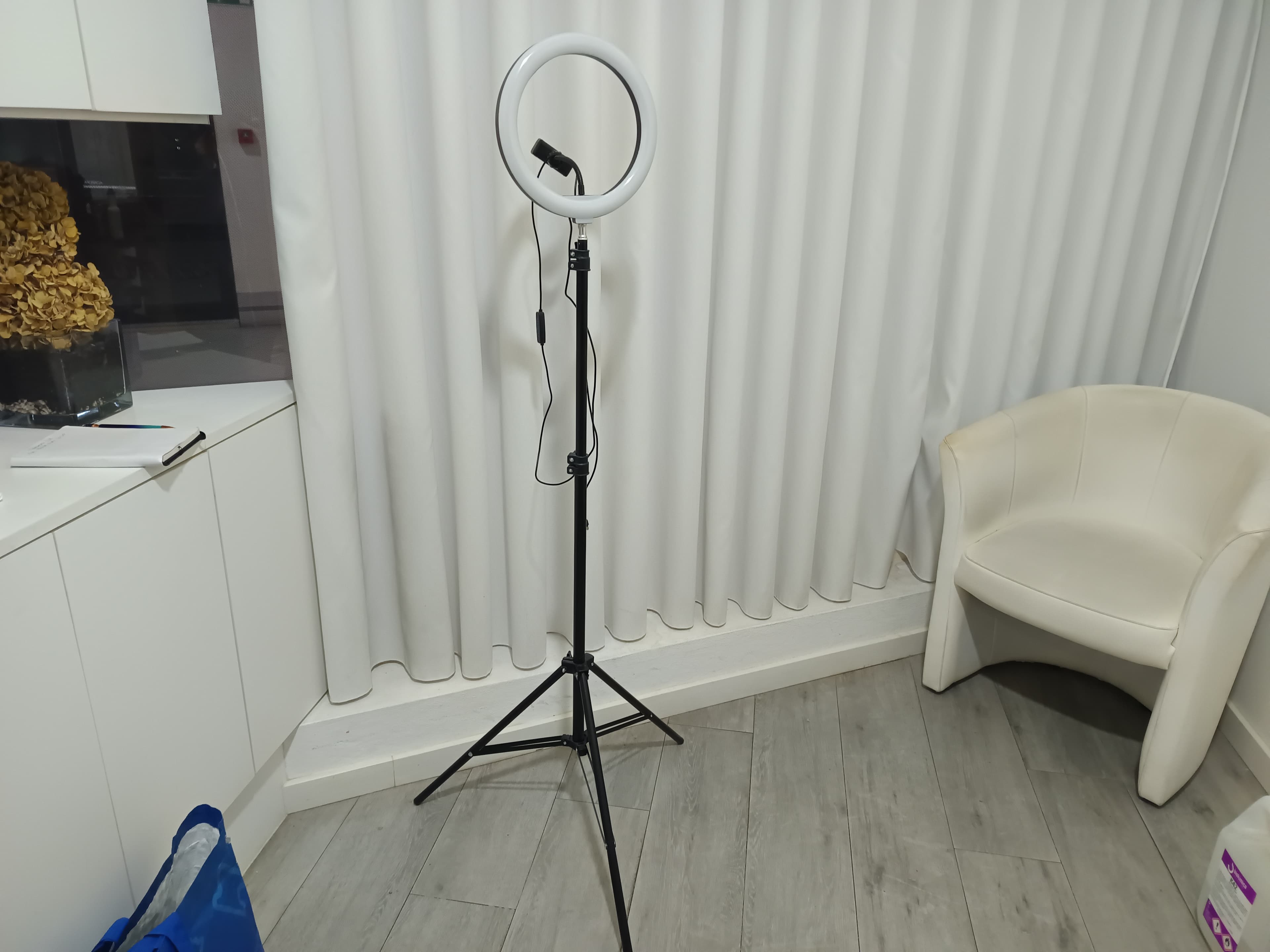 Ring light
