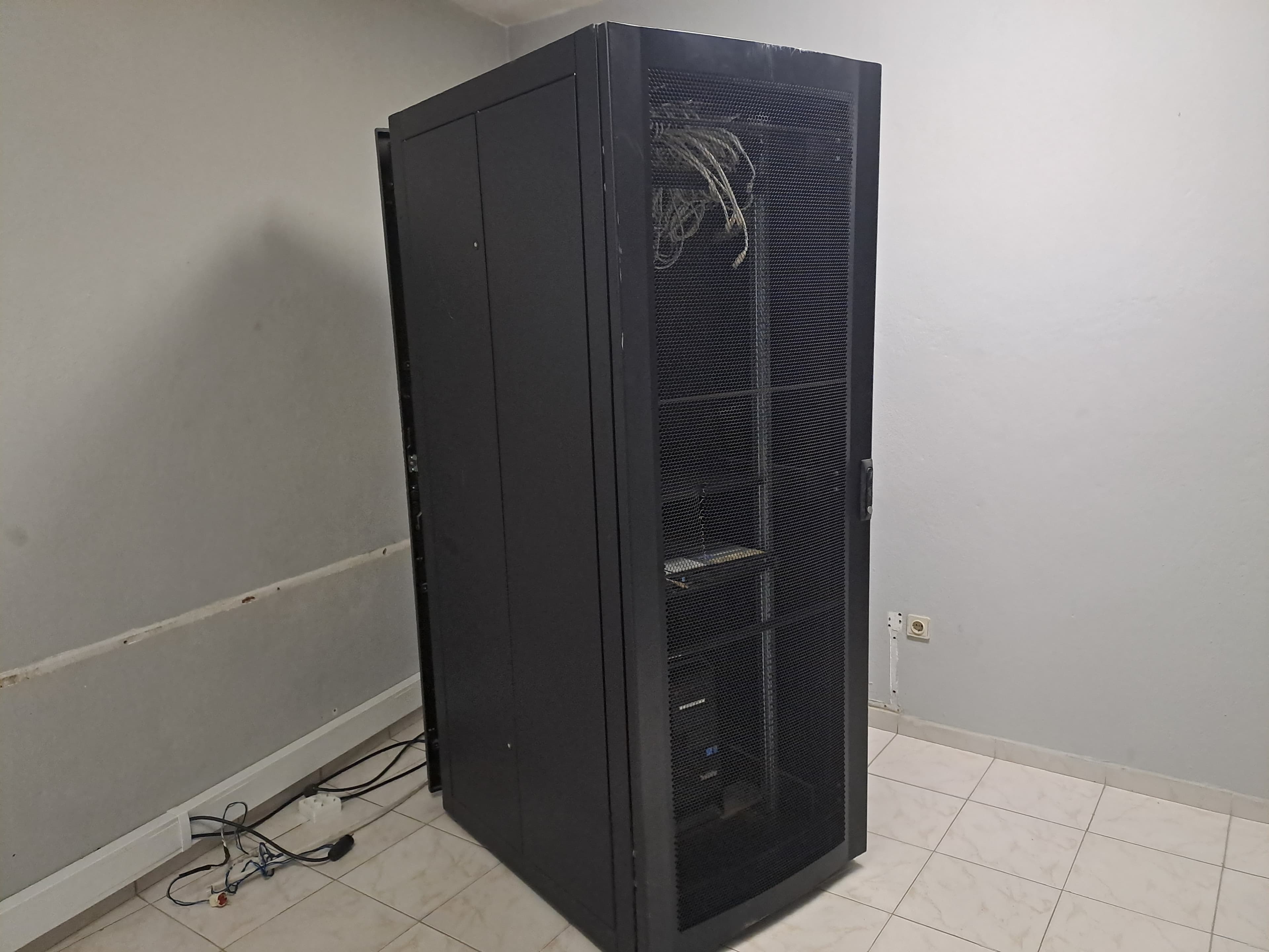 Armário de rack de servidor