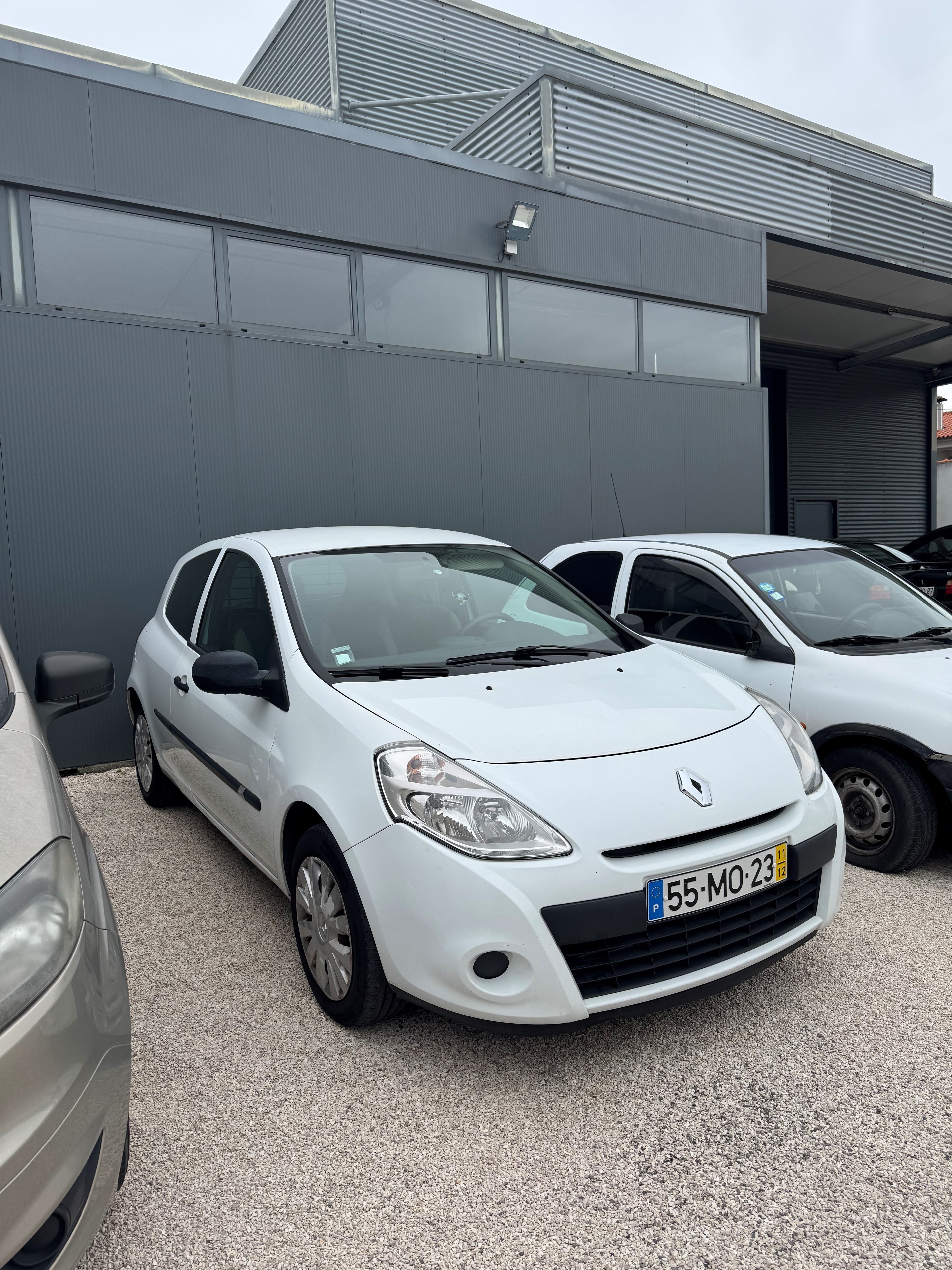 RENAULT