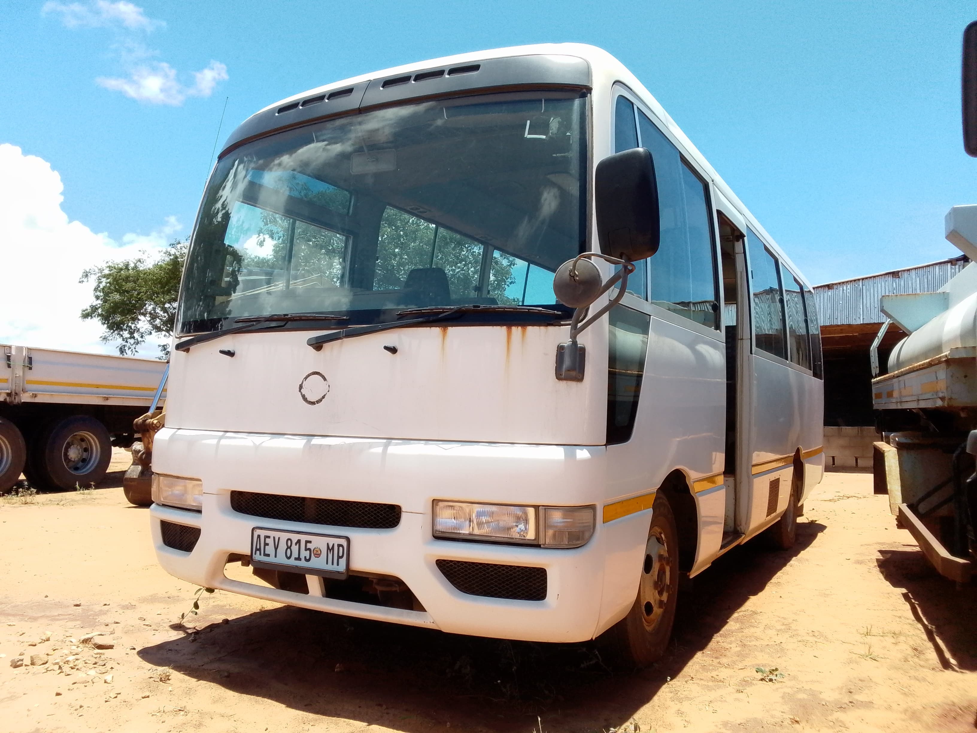 Nissan Civilian