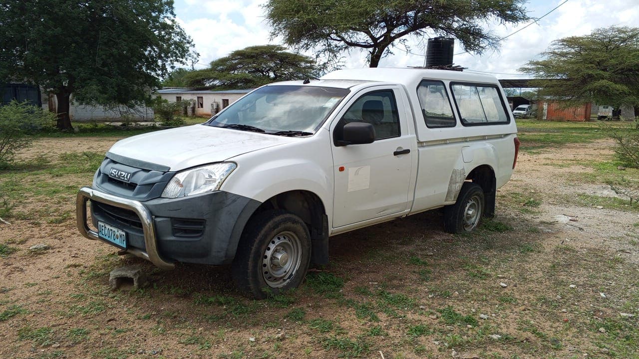 ISUZU KB250