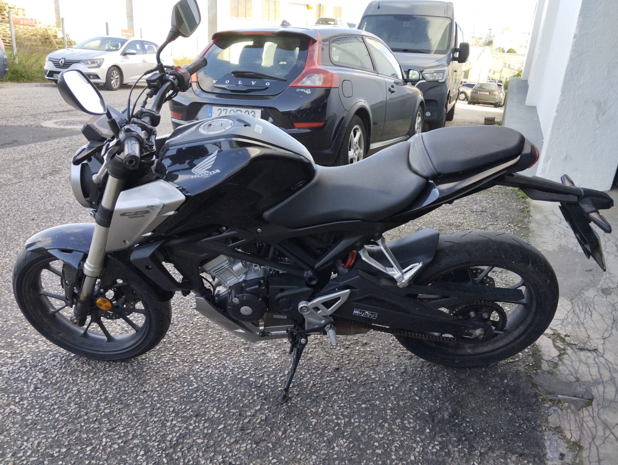 Honda CB125R · Ano 2018