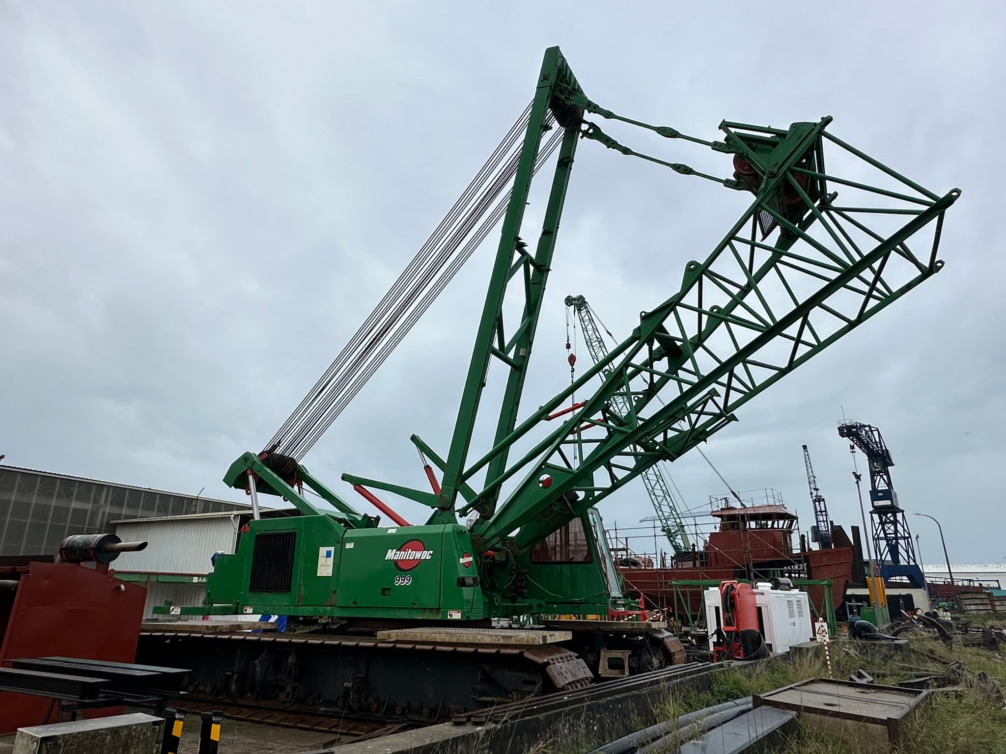 GRUA MANITOWOC 999