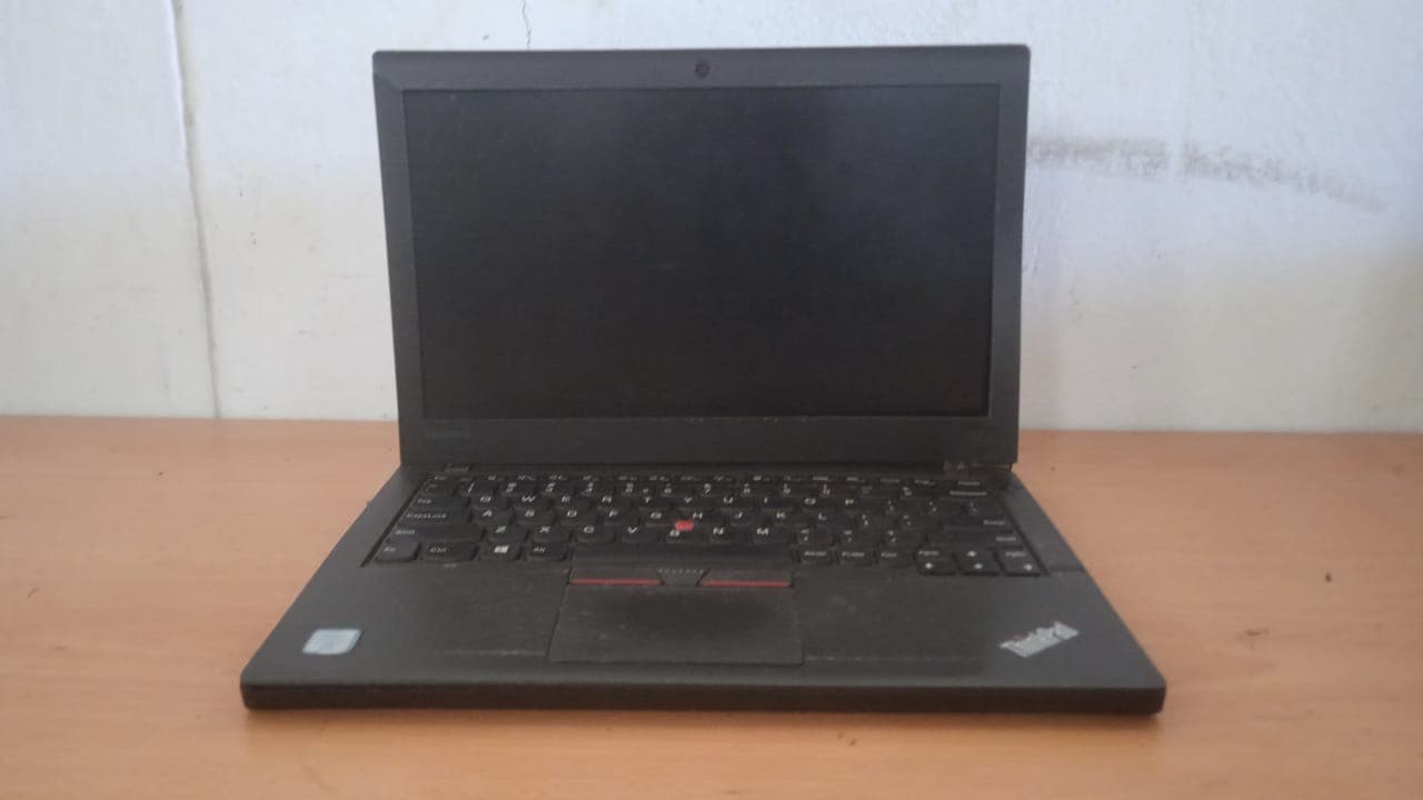 8 Portáteis Lenovo e HP