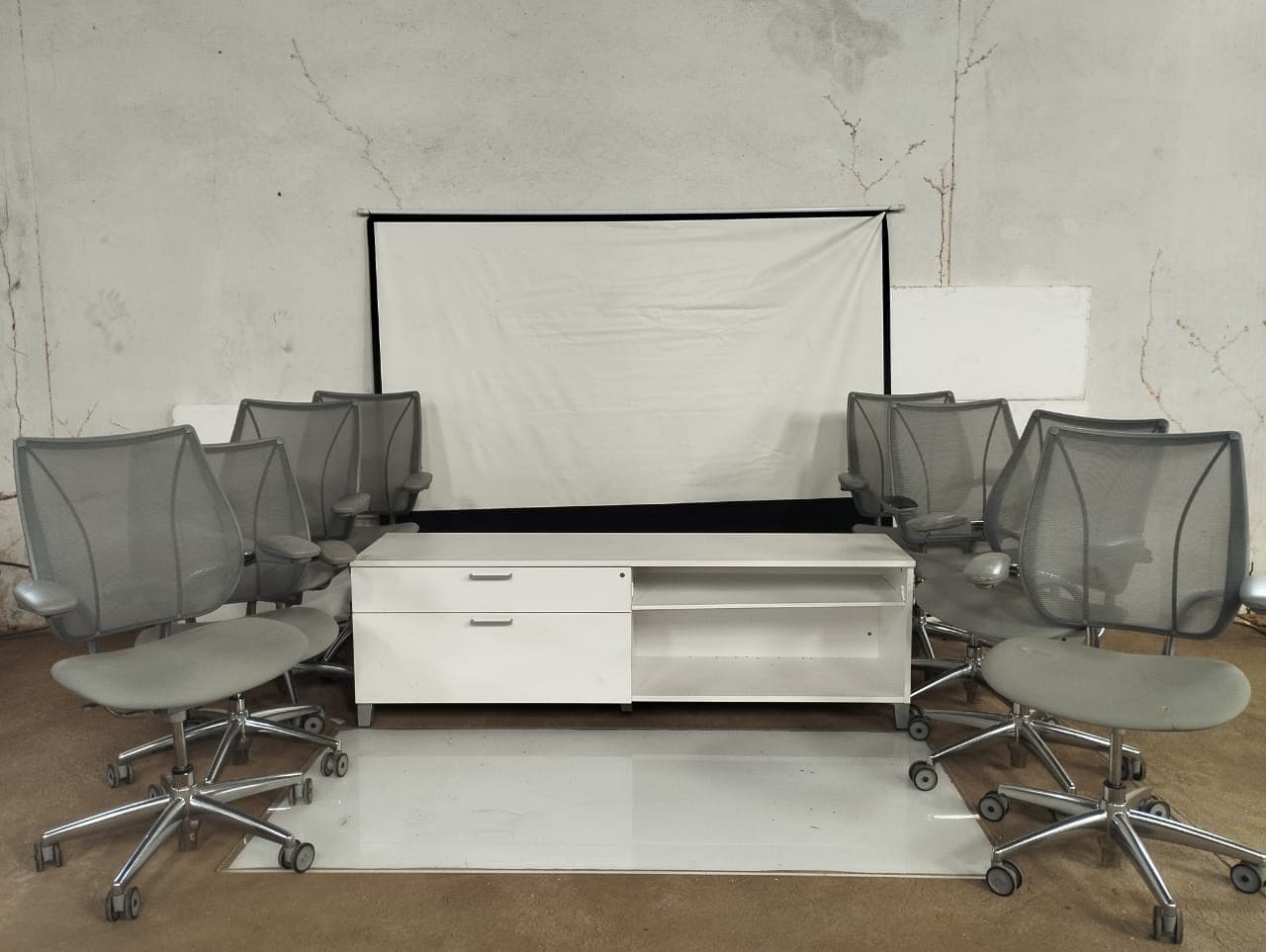 Cadeiras giratórias | Rack para TV