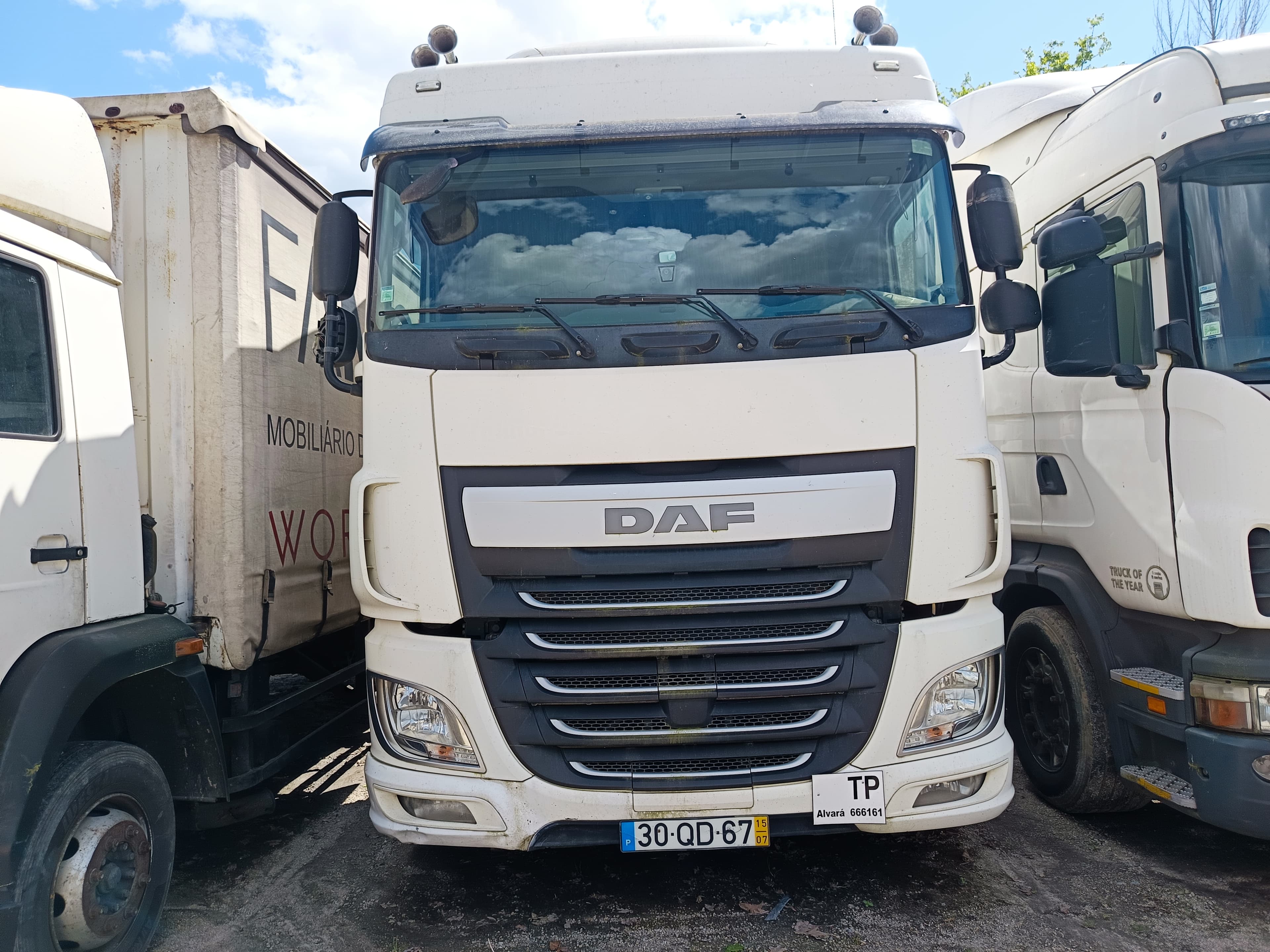 DAF OMEGA B · Ano 2015