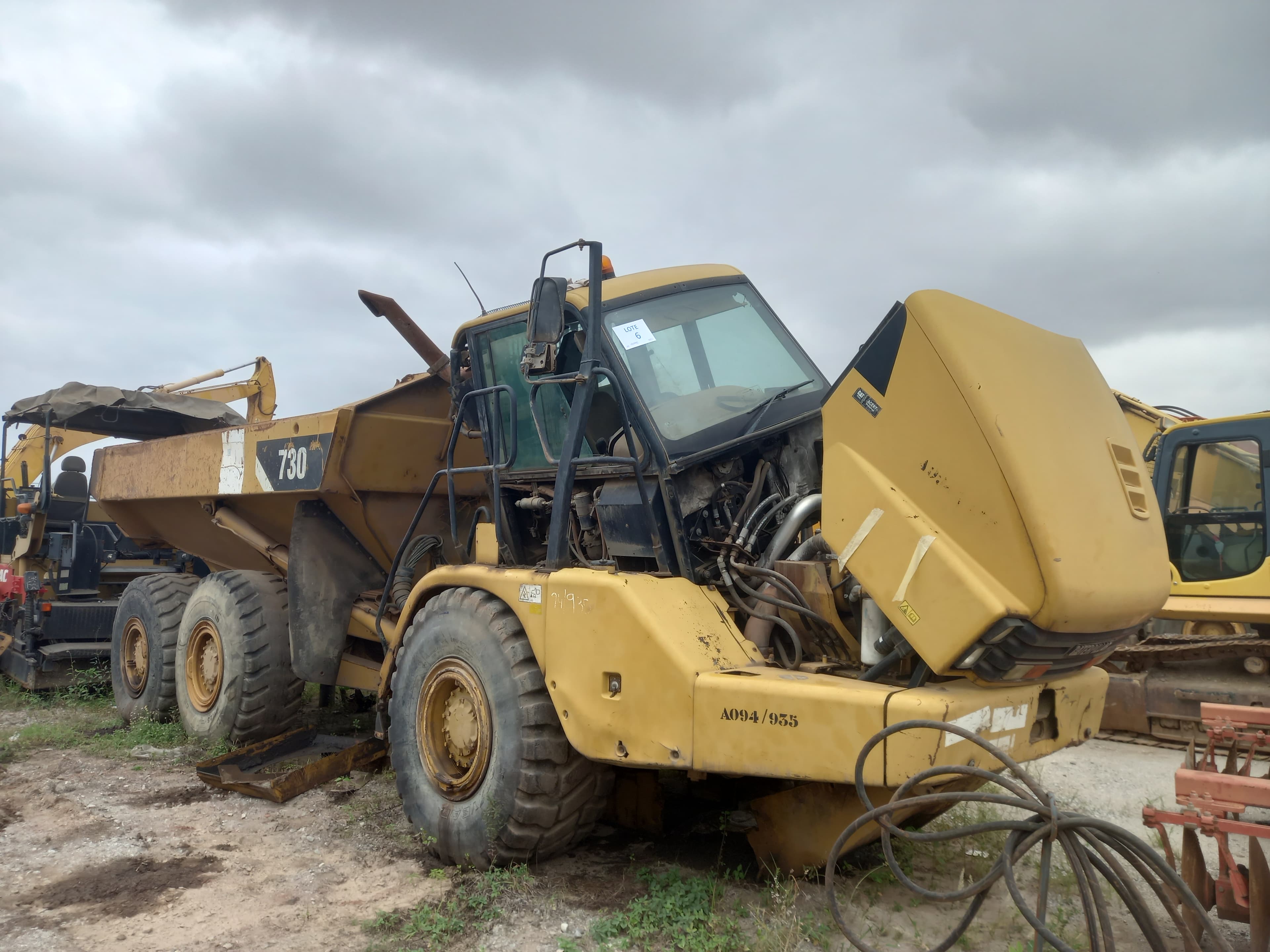 Dumper Articulado (30 T) CATERPILLAR 730