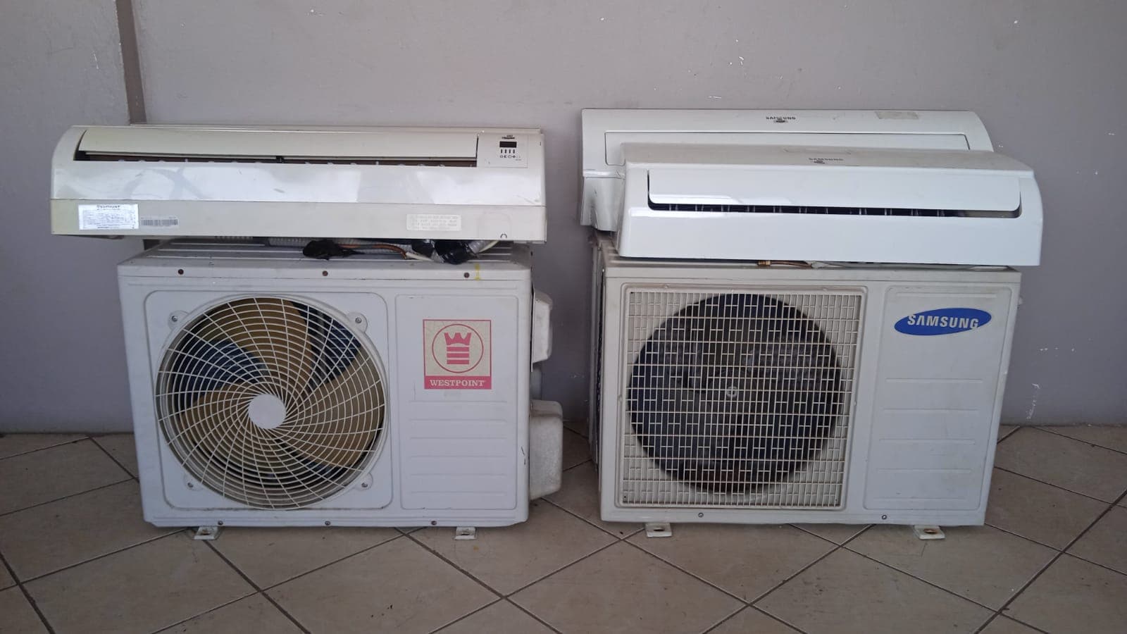 Quatro ar condicionados