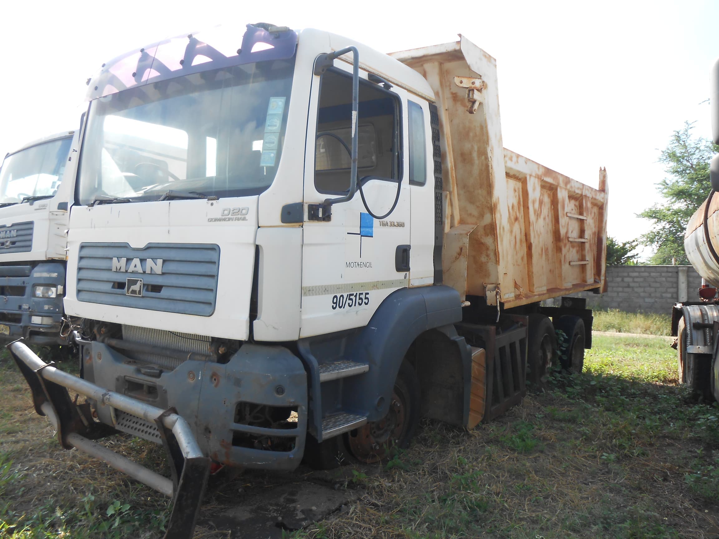 Tipper Truck 26t (6X4)