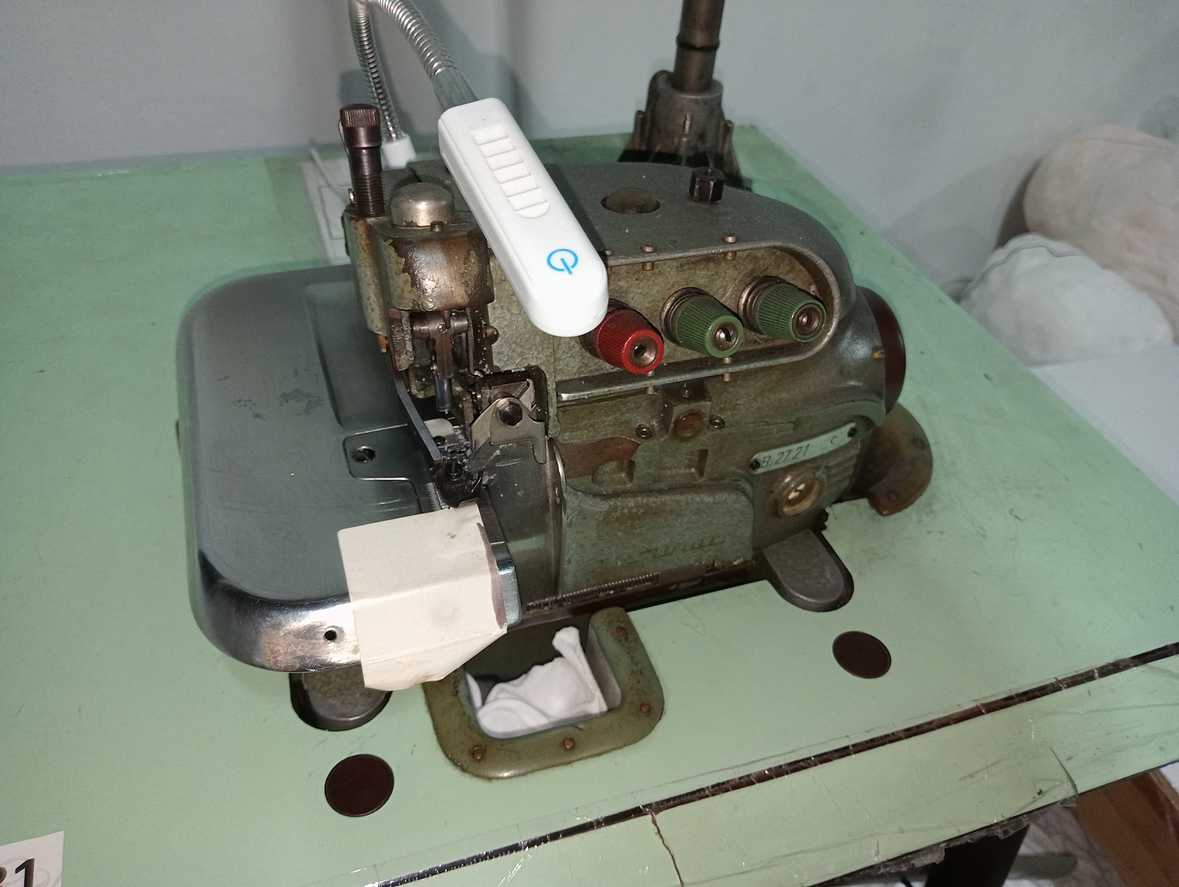 Máquina de corte cose