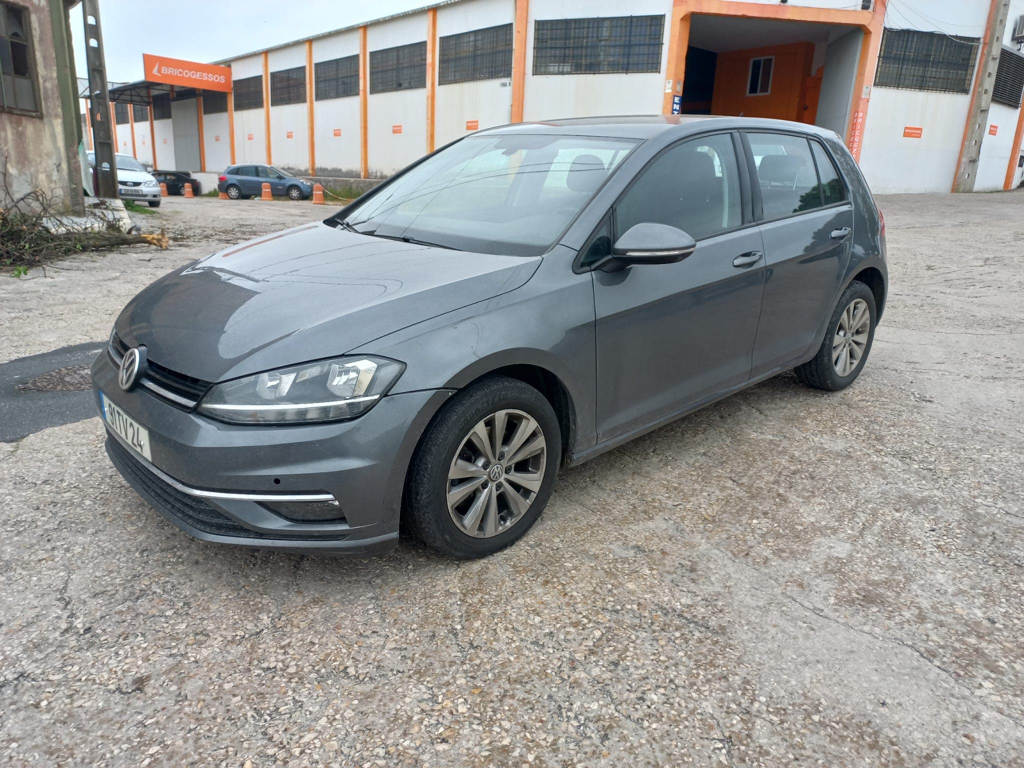 Volkswagen Golf · Ano 2017