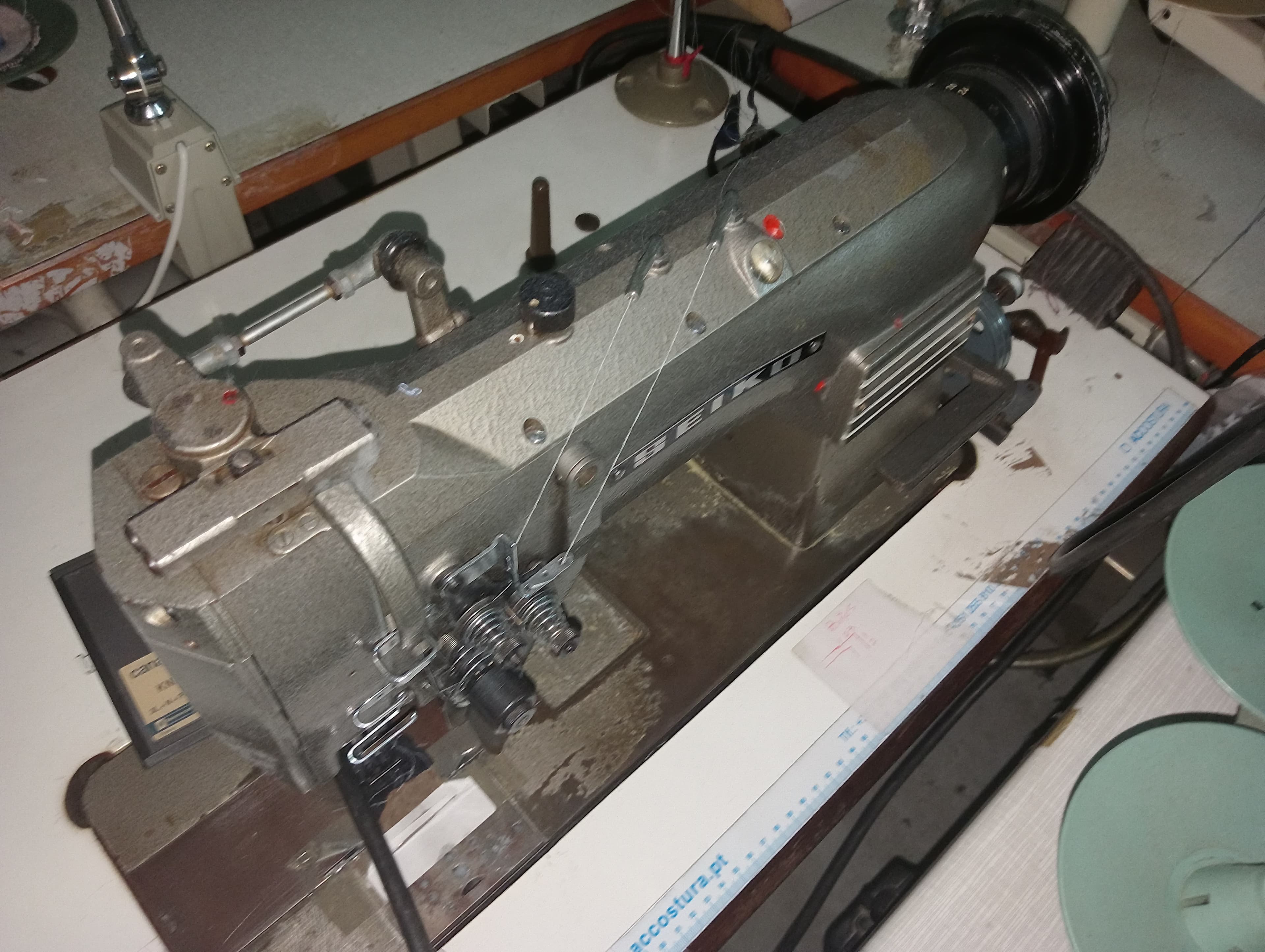 Máquina de 2 agulhas