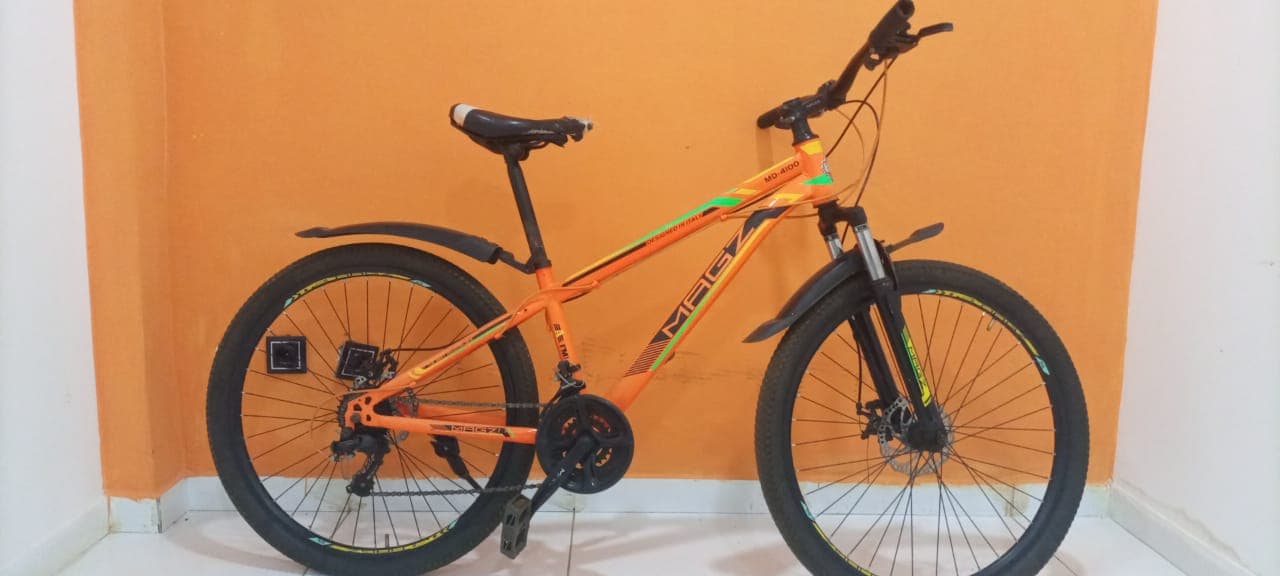 Uma bicicleta Magz MD100