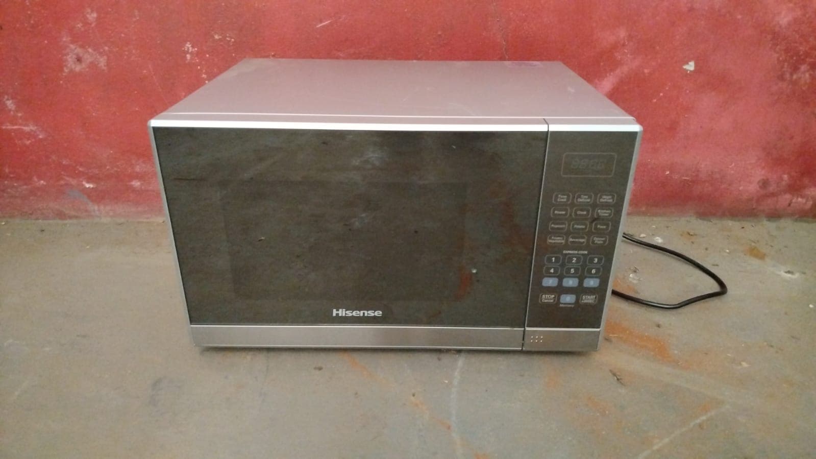 microondas - Hisense.
