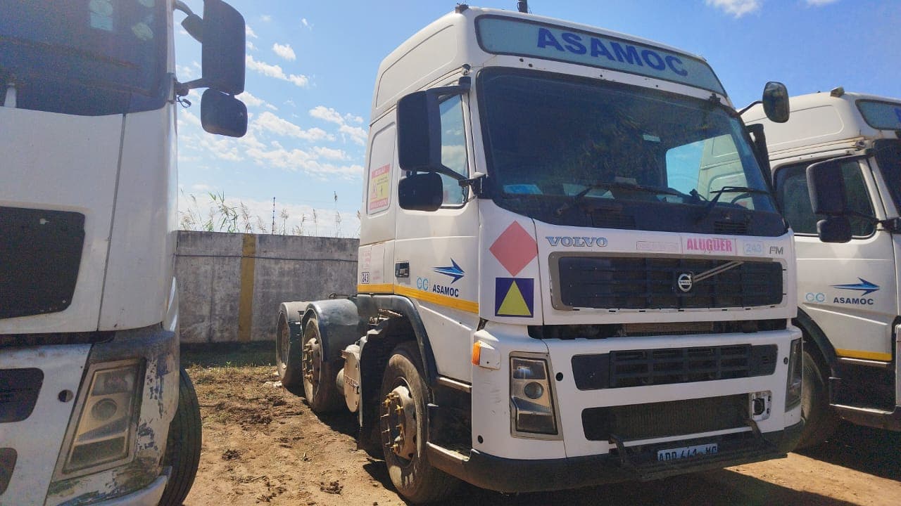 Camião Volvo FM 12 440CV