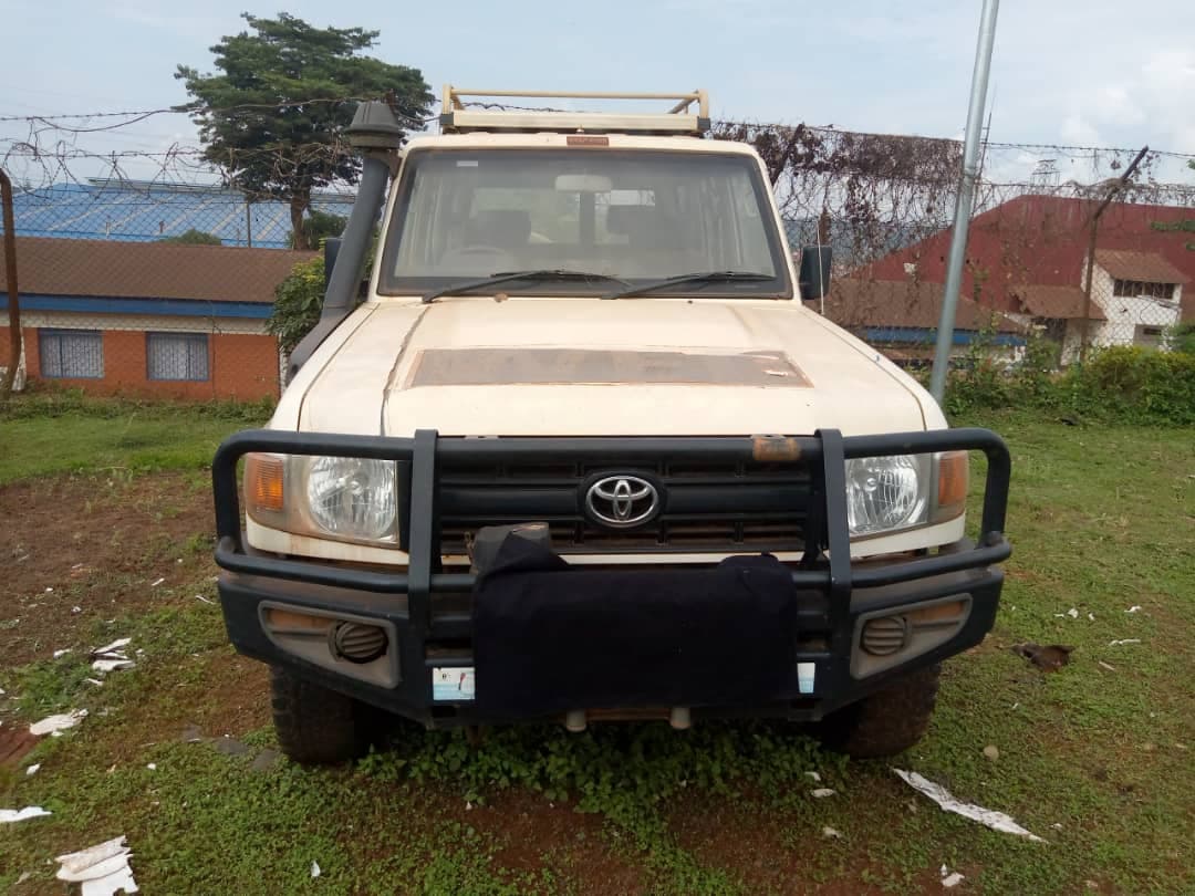 Toyota -  Landcruiser Hard Top HZJ76-DKMRS 2018