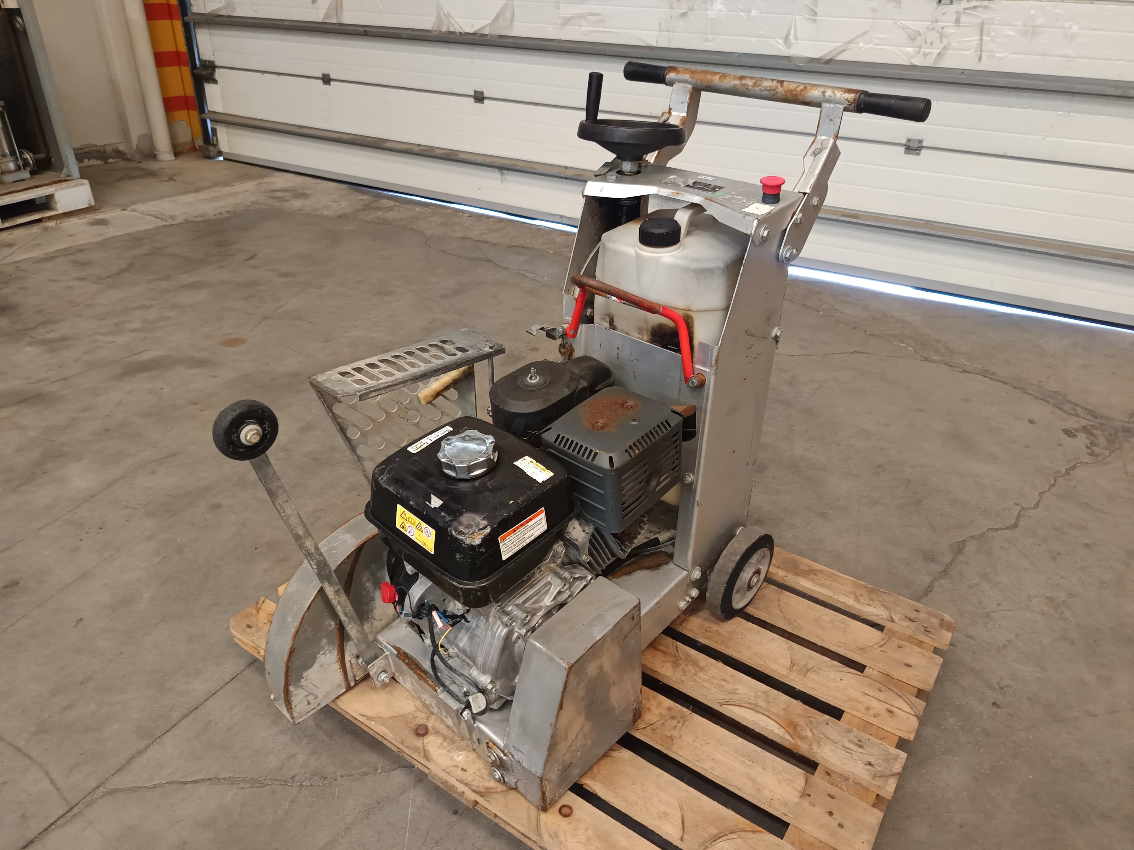 Máquina Corte Chão Husqvarna