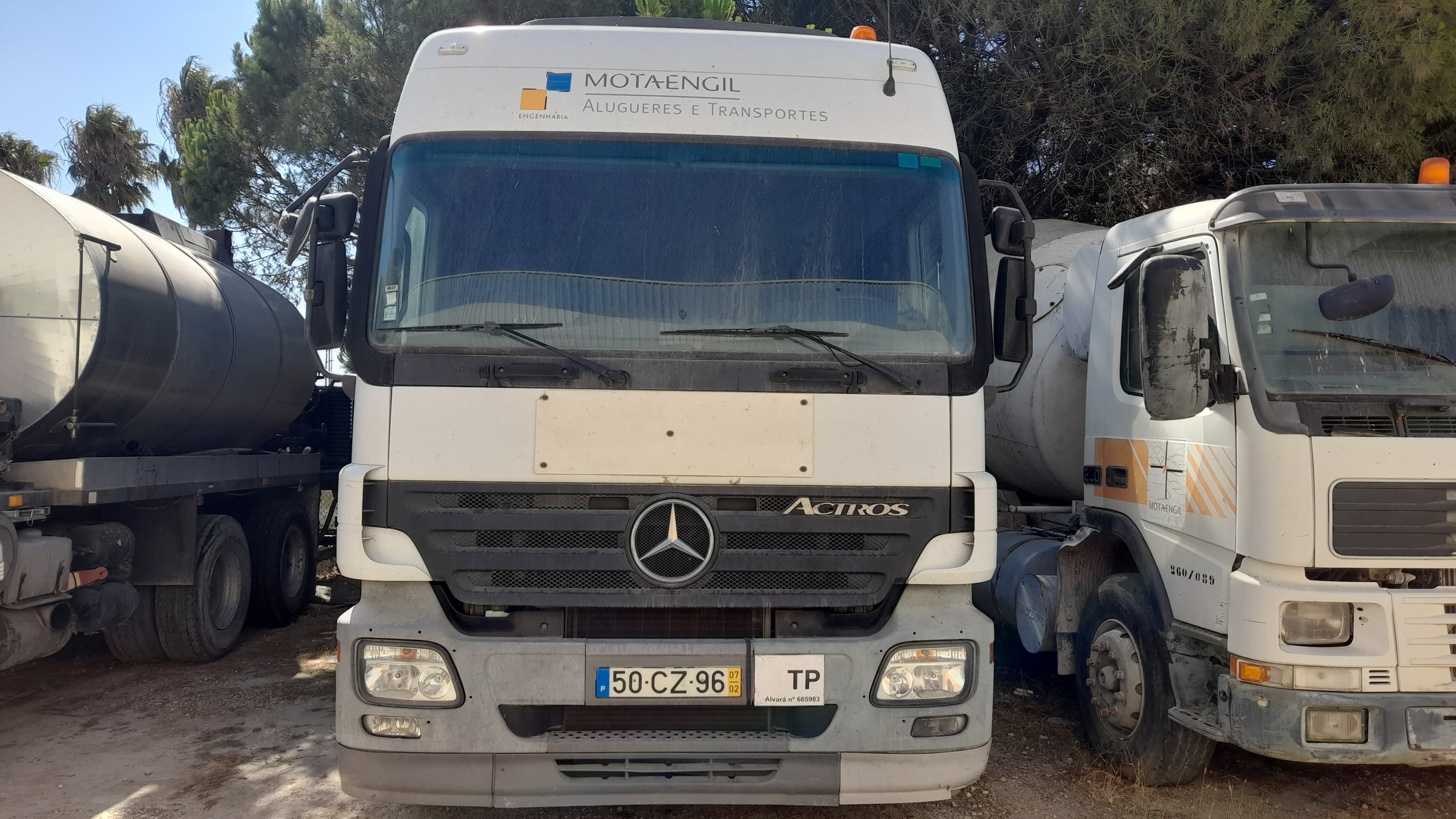 Camião Trator MERCEDES-BENZ