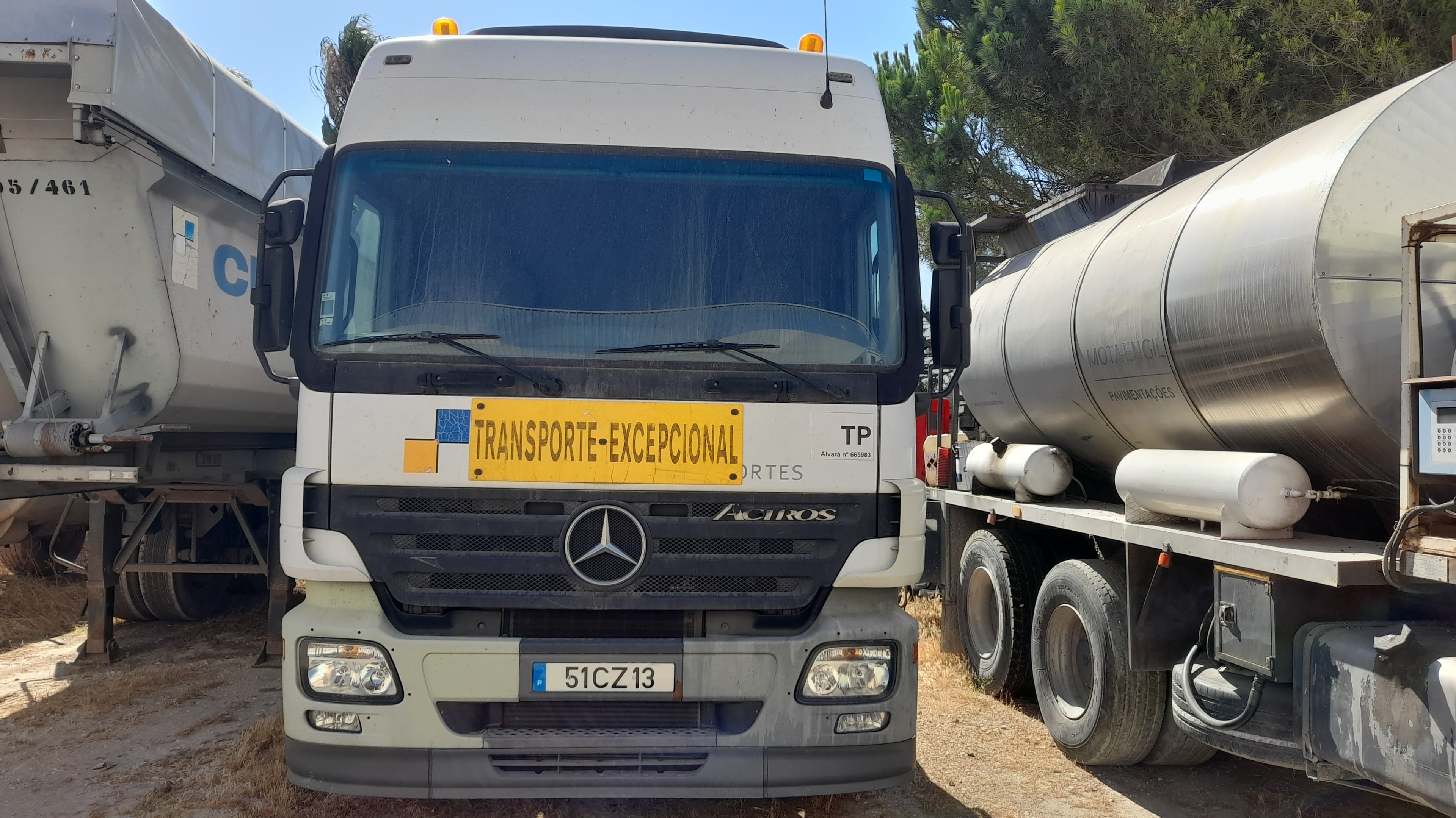 Camião Trator MERCEDES-BENZ