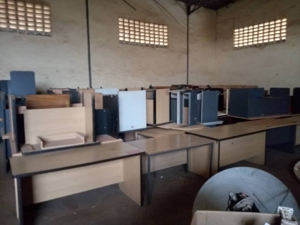 OFFICE DESKS