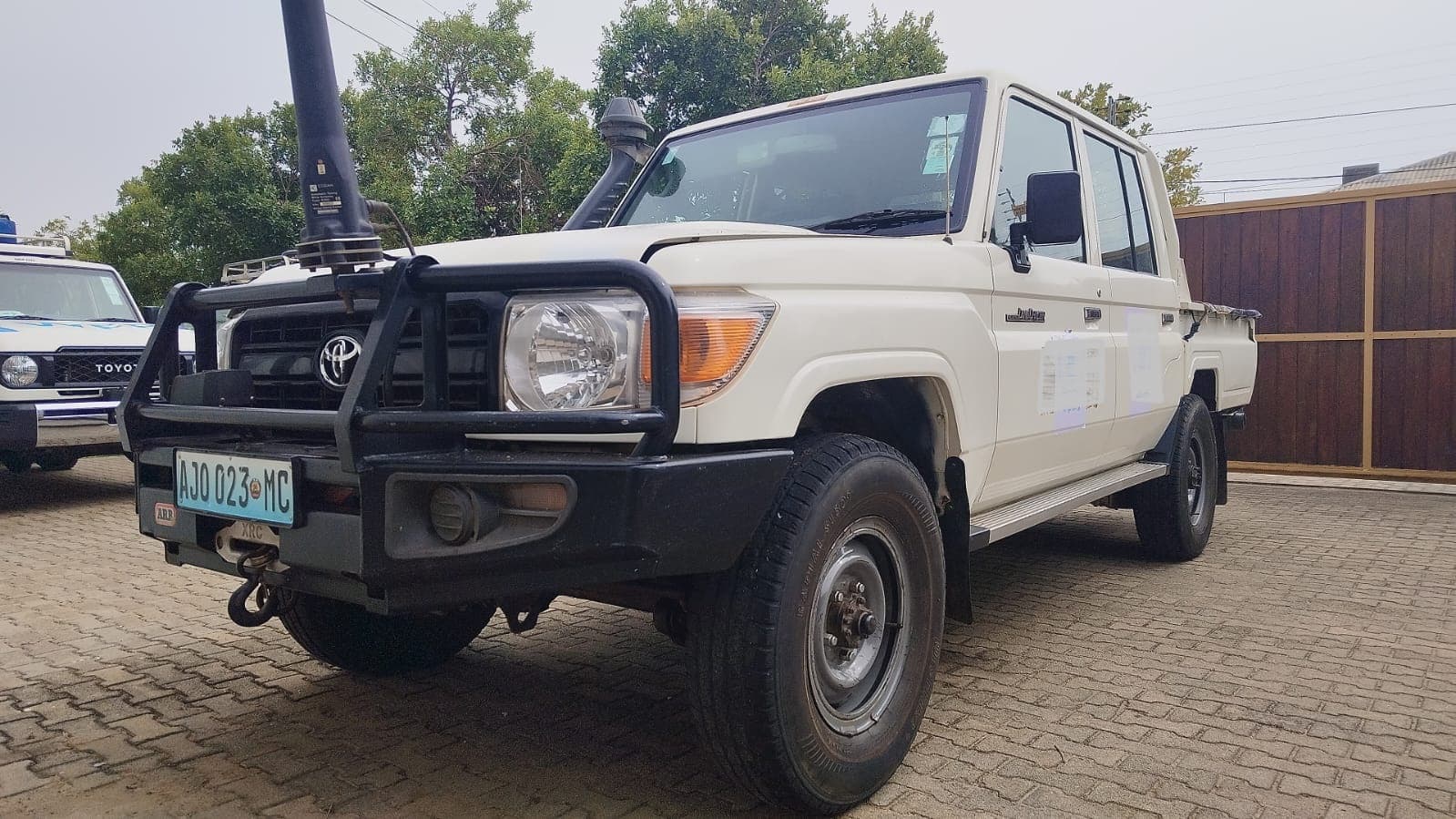 Toyota Land Cruiser 79-3,20m