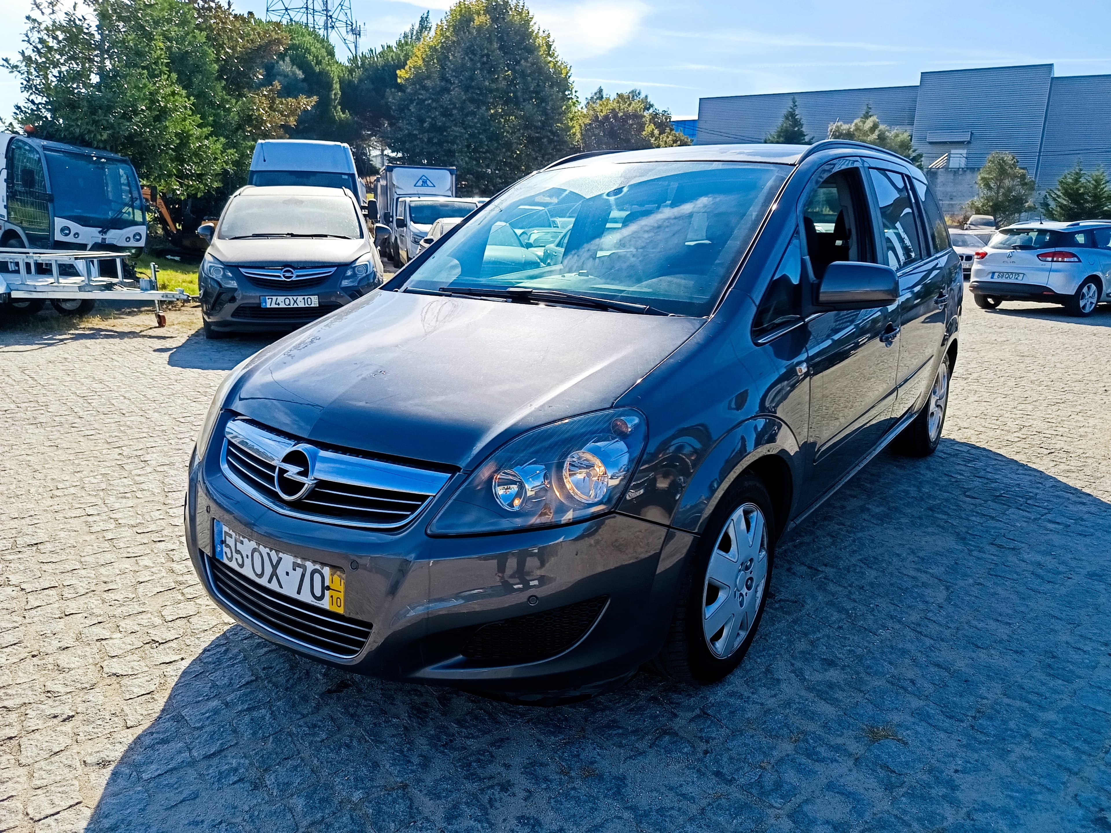 Opel Zafira · Ano 2011