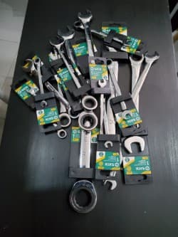 CONJUNTO DE 17 CHAVES COMBINADAS BOCA / LUNETA C/ ROQUETE