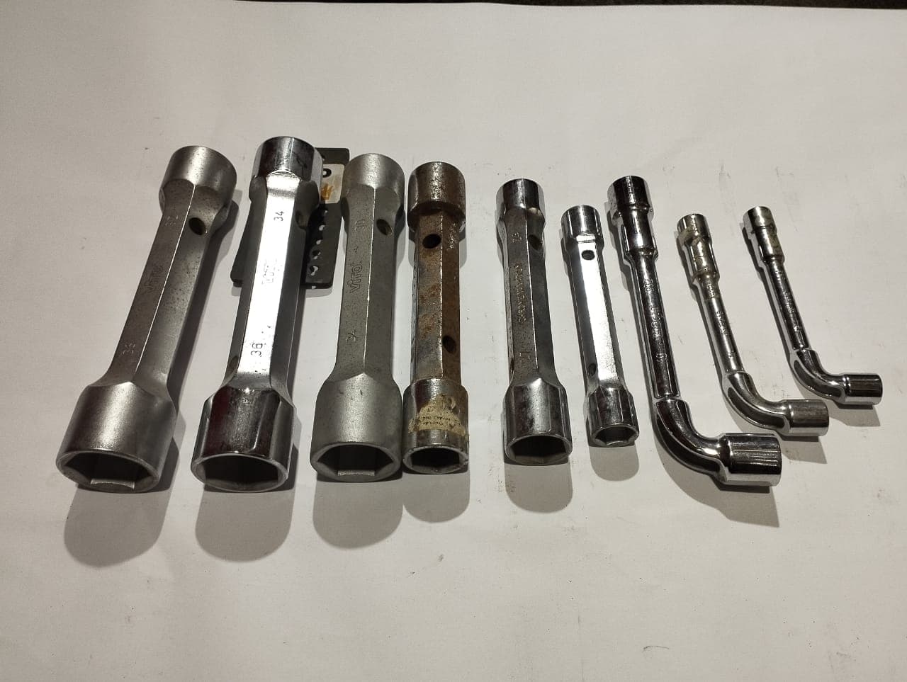 184 Chaves diversas