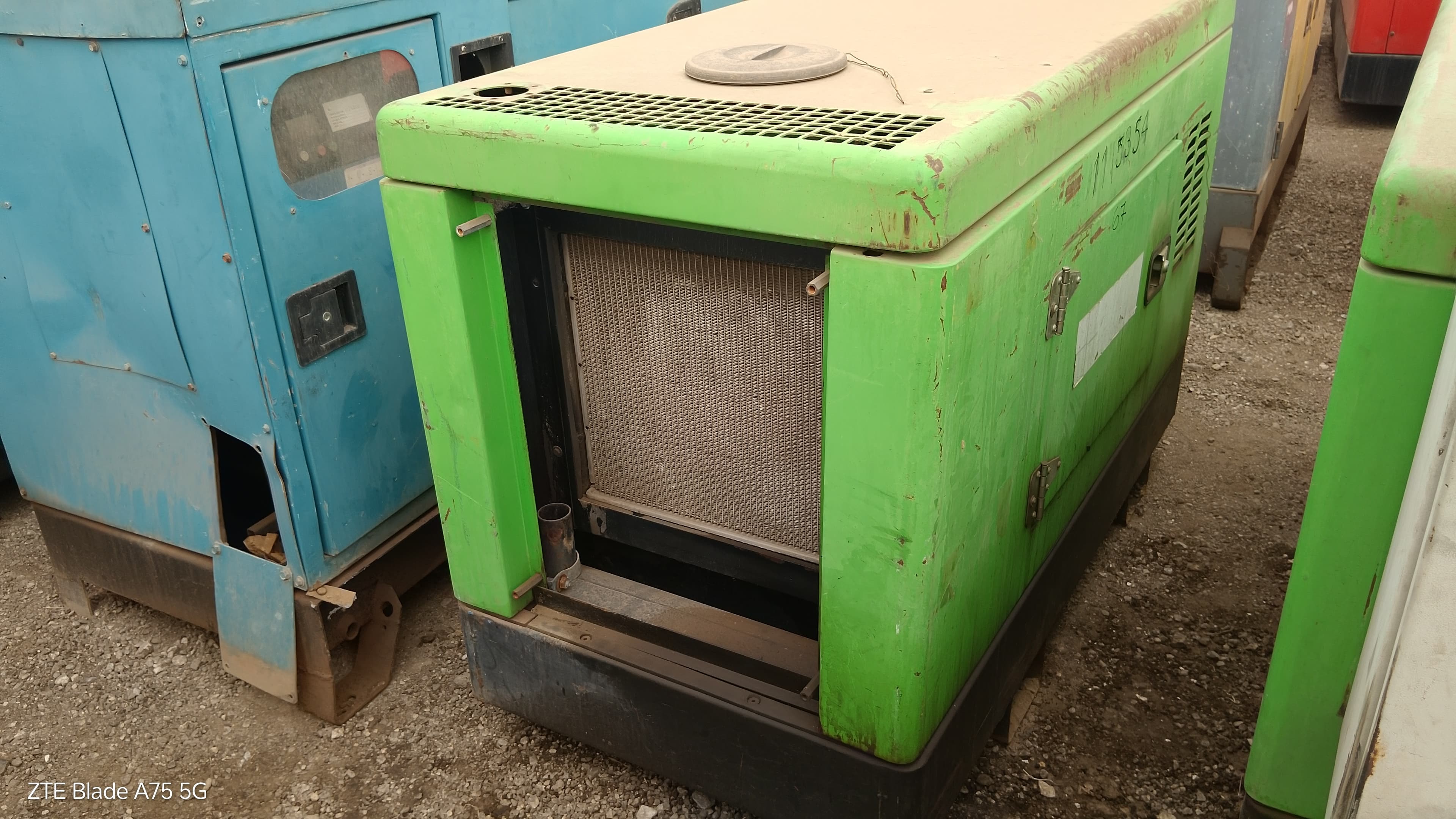 Grupos Electrogéneos 12,5 Kva GENELEC GYW 13 T5