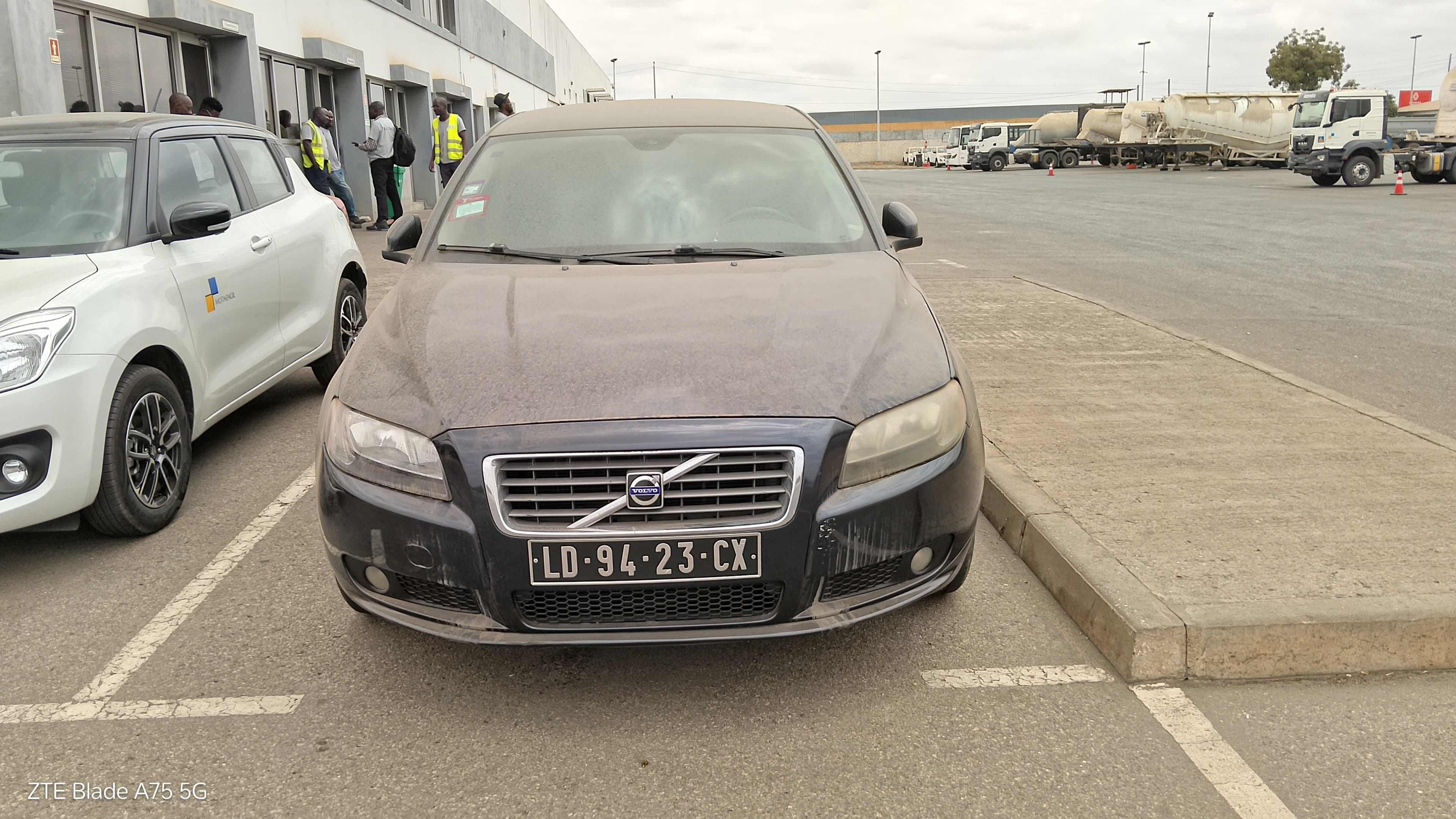 Veículo Ligeiro de Passageiros VOLVO S80 D5 185 CV