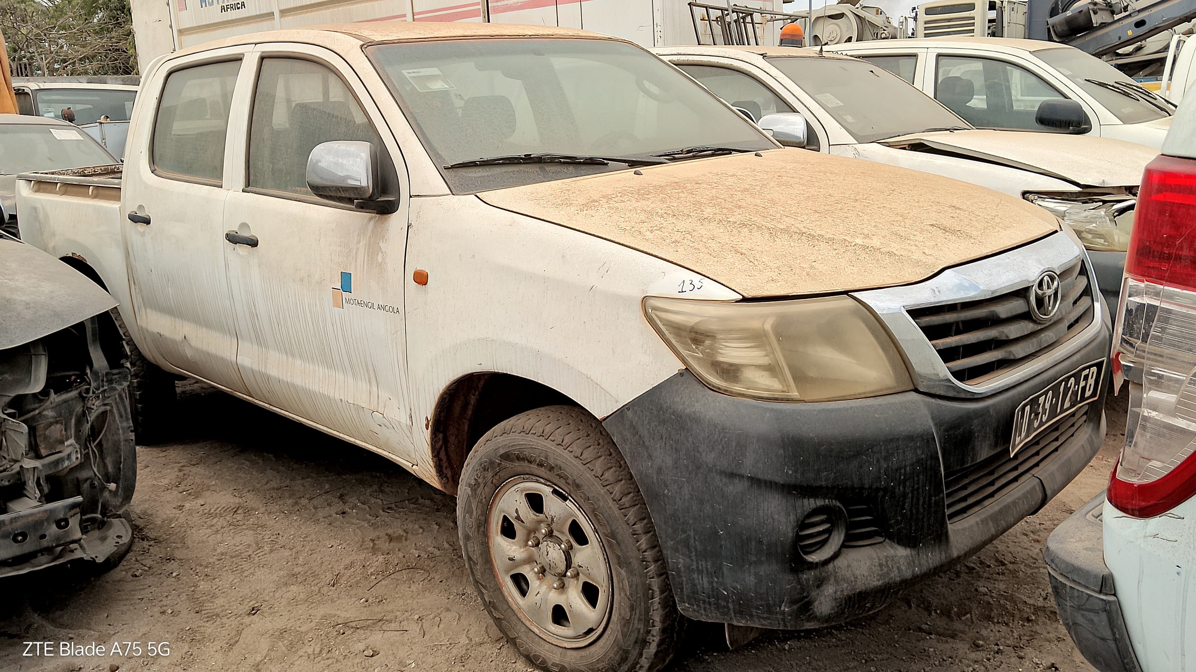 Veículo Ligeiro de Passageiros TOYOTA HILUX 4*4 CD STD 5L