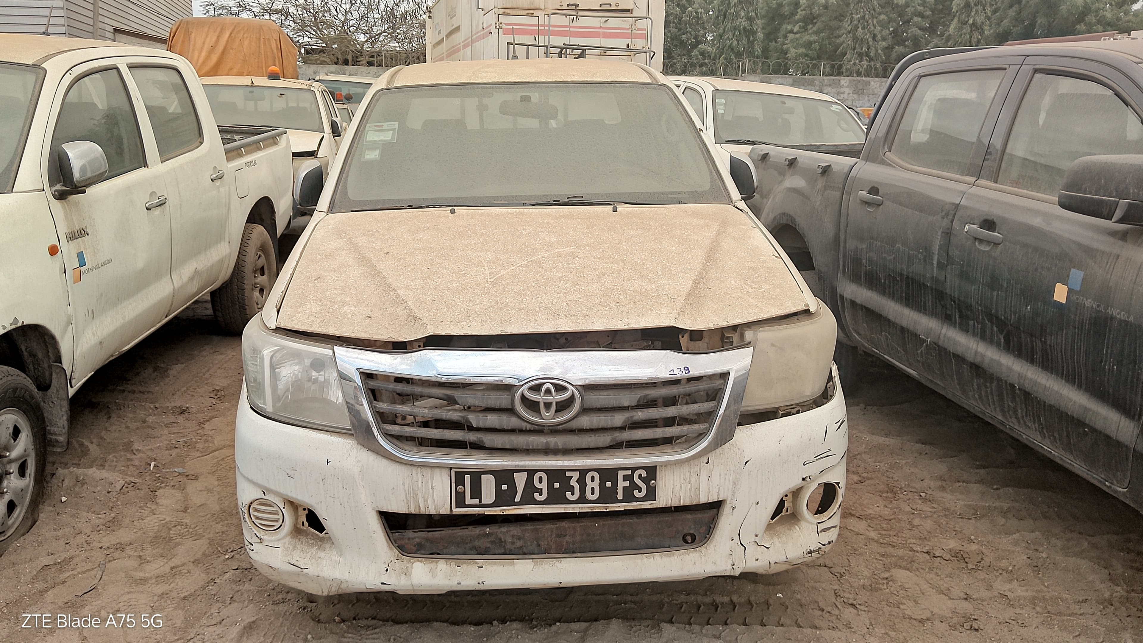Veículo Ligeiro de Passageiros TOYOTA HILUX 4*4 CD STD 5L