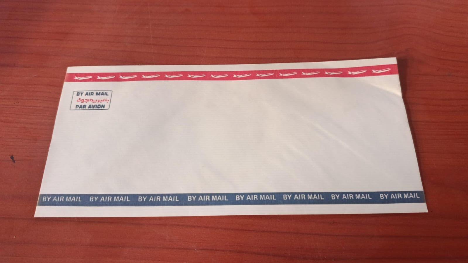 Envelopes air mail.