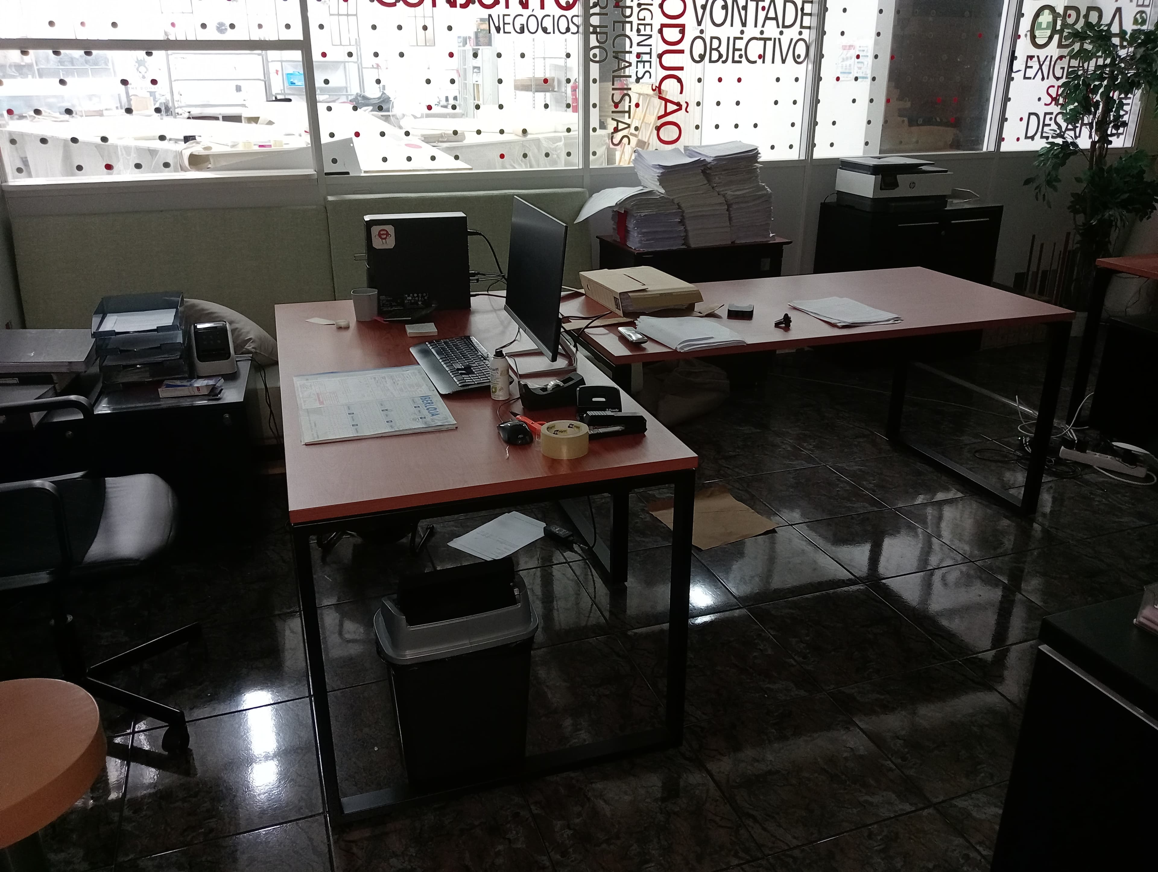 Equipamento Escritório