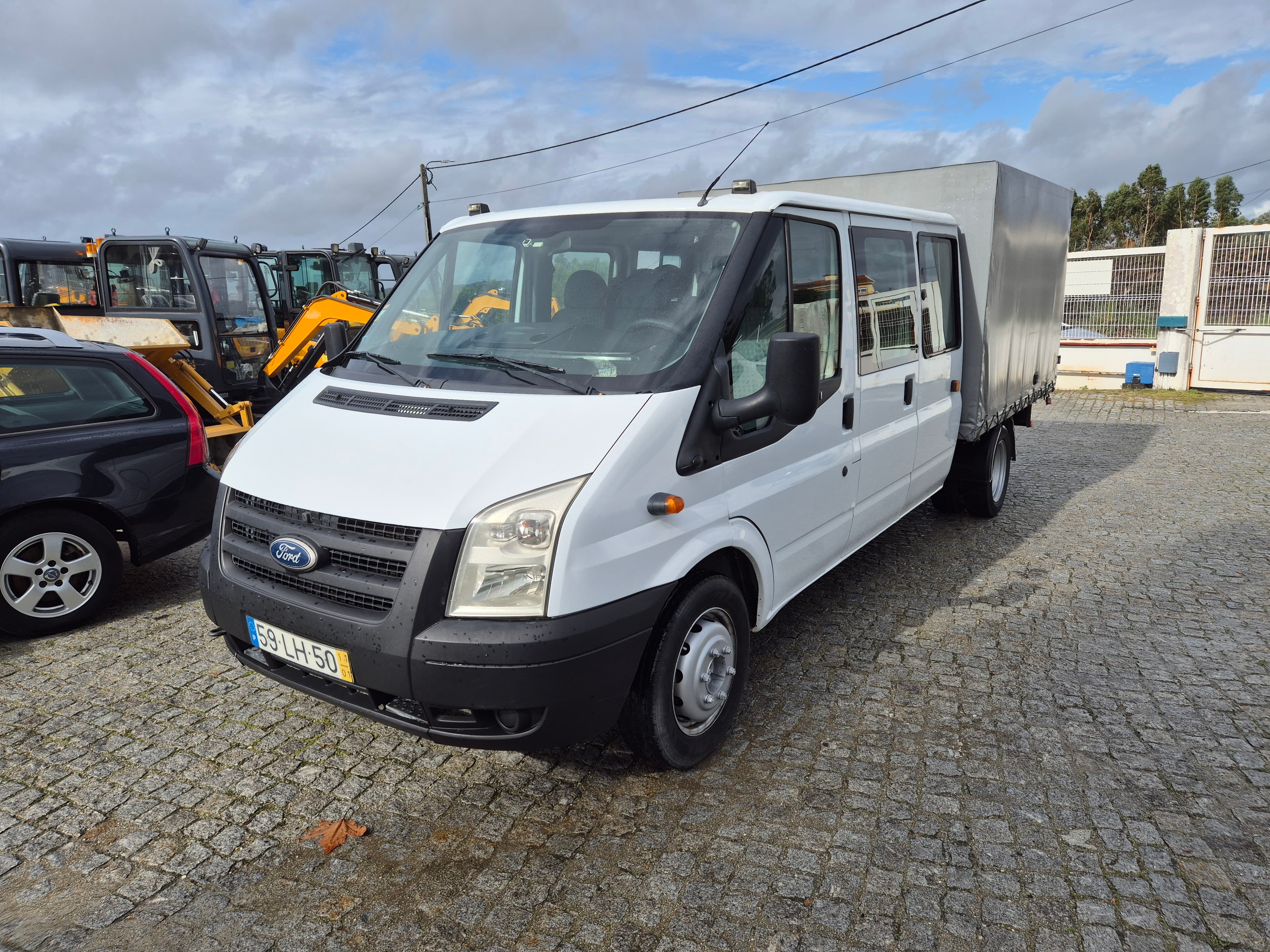 Ford Transit · Ano 2011