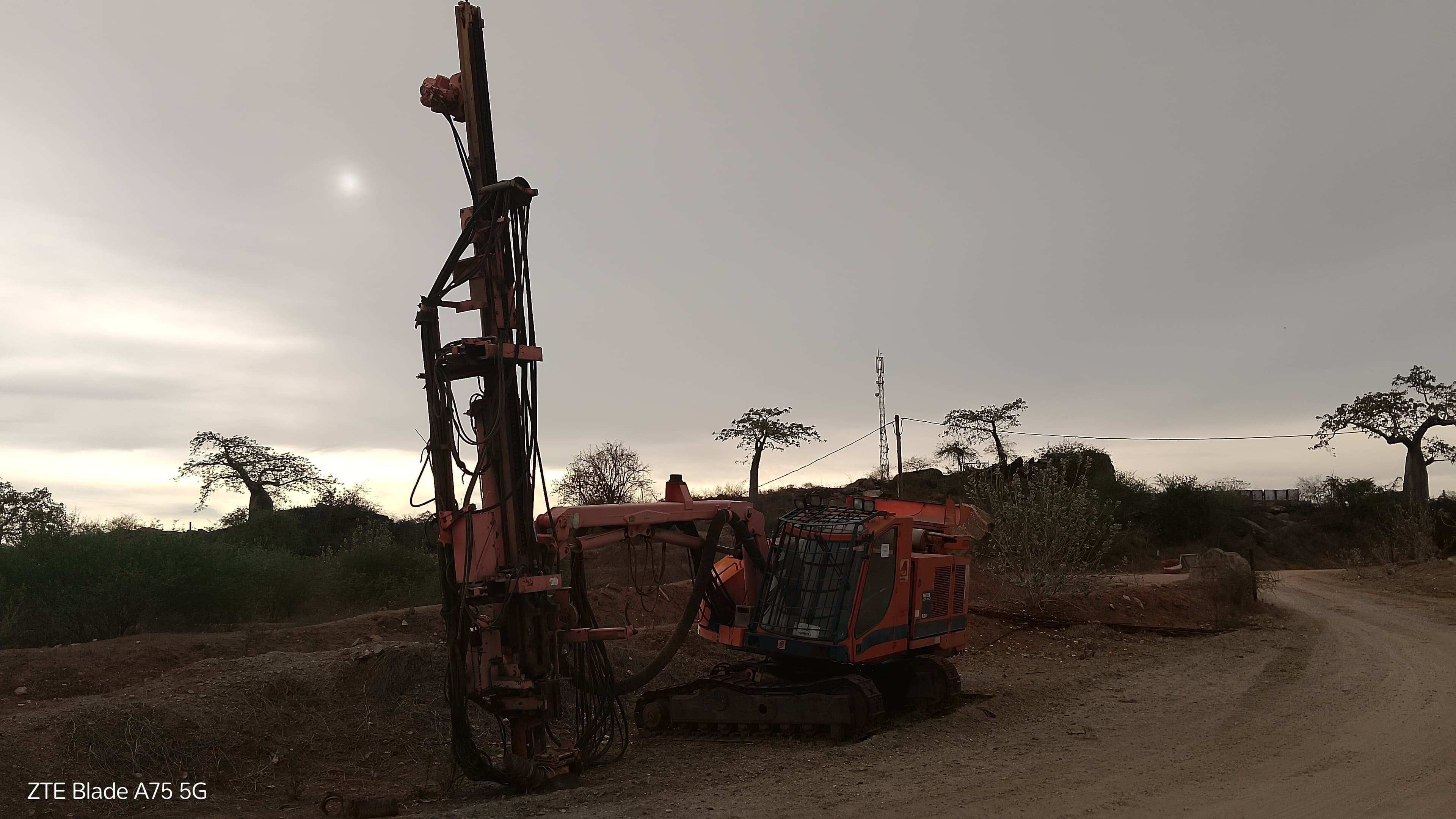 Perfurador Ranger DX 700 Sandvik Ranger 700